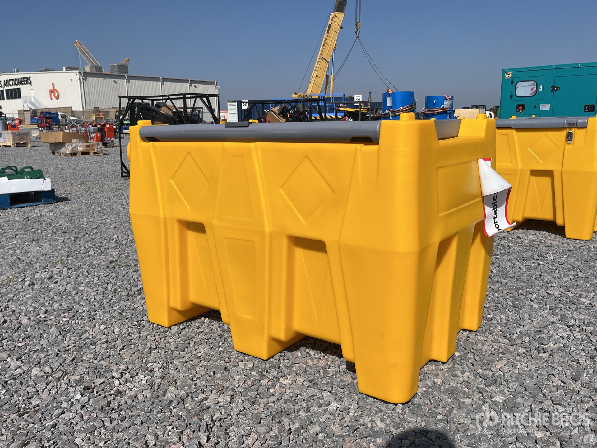 General Appearance with Foto, angolo anteriore destro