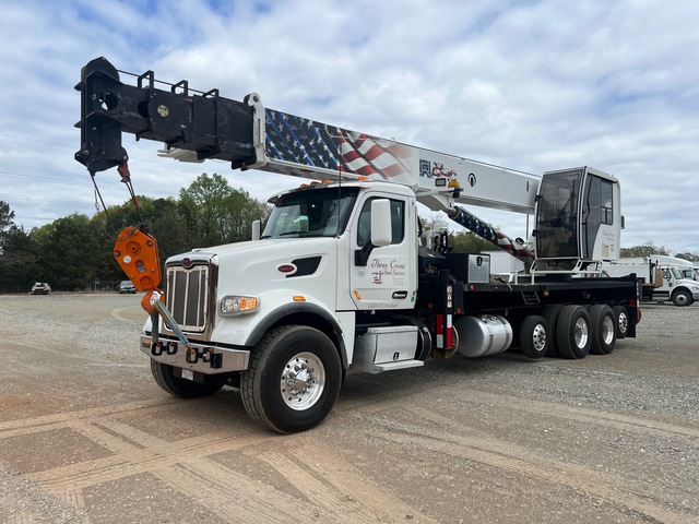 2019 Altec AC45-127S 45 ton Straight Boom on 2019 Peterbilt 389 8x4 Boom Truck