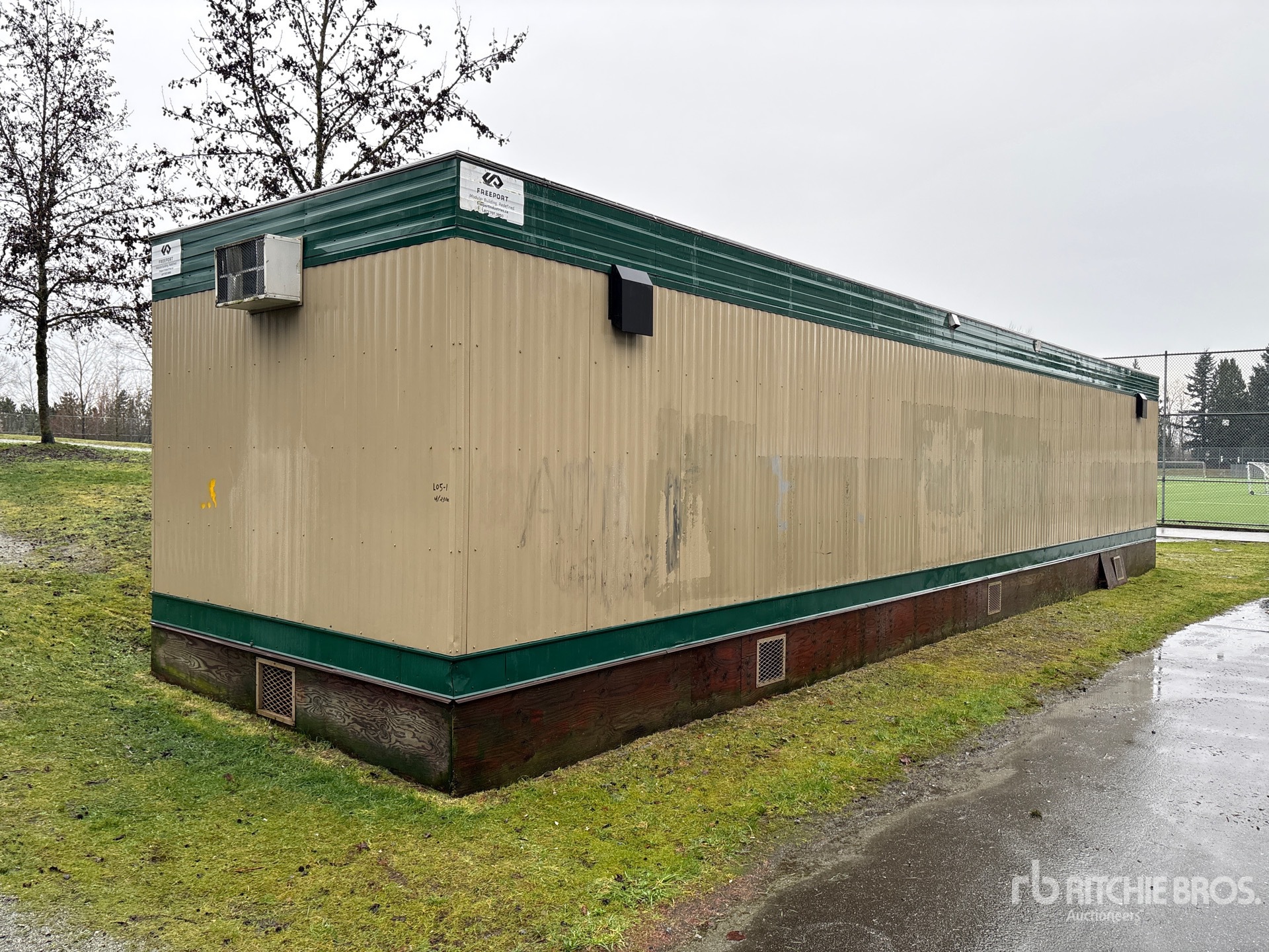 General Appearance with Picture, Left Rear Corner