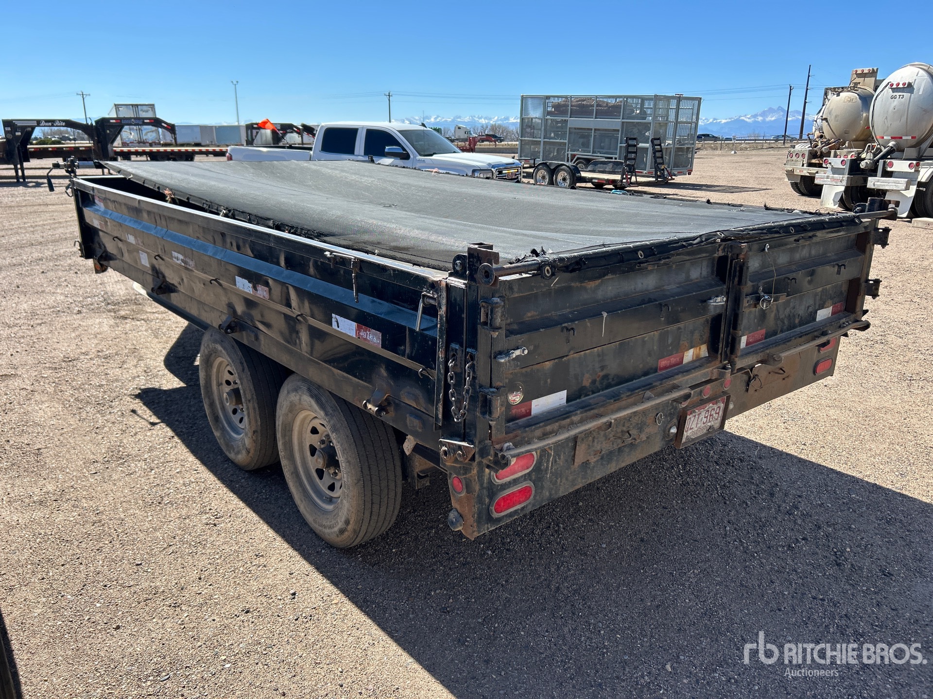 General Appearance with Foto, angolo posteriore sinistro