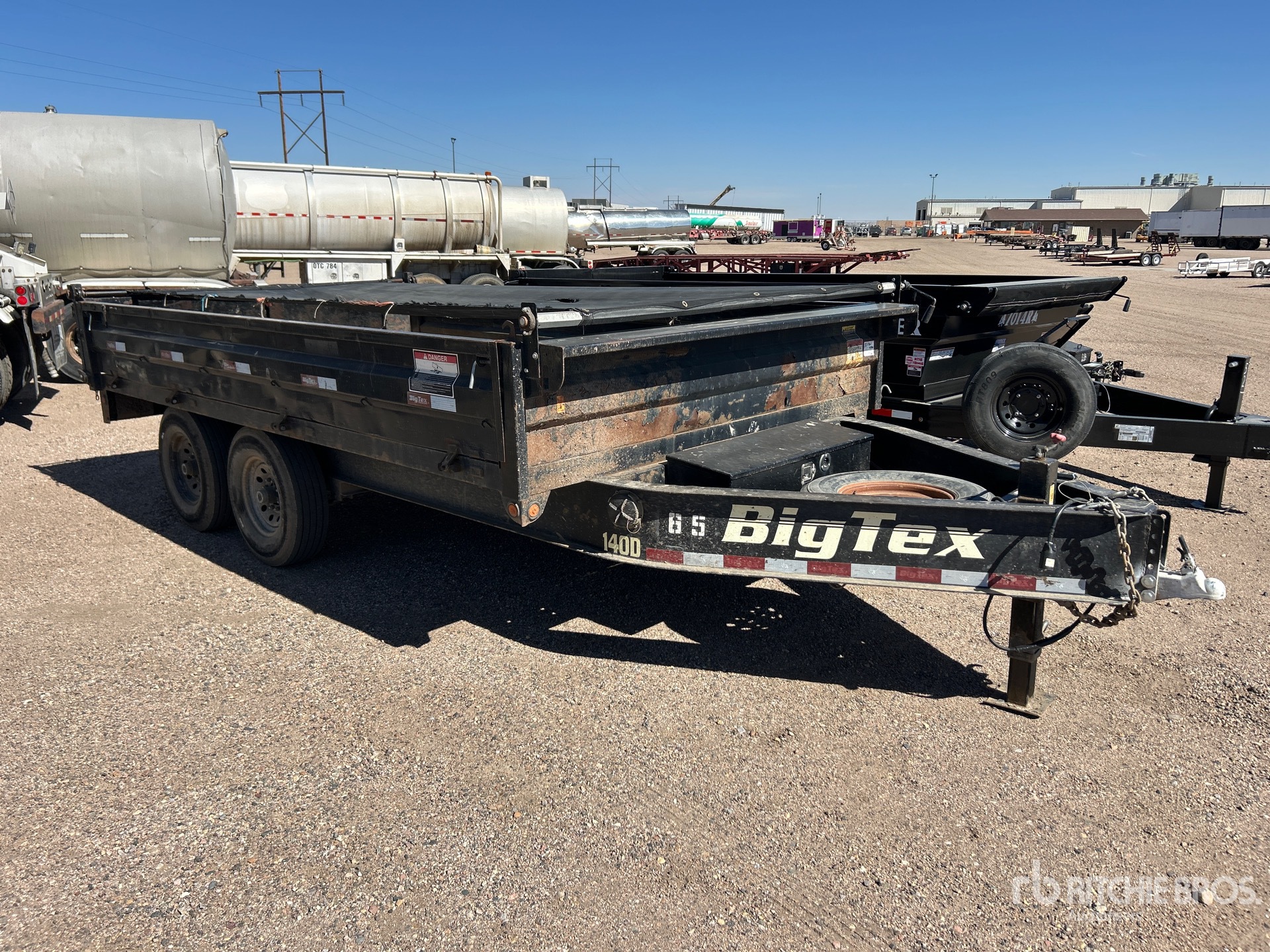 General Appearance with Foto, angolo anteriore destro