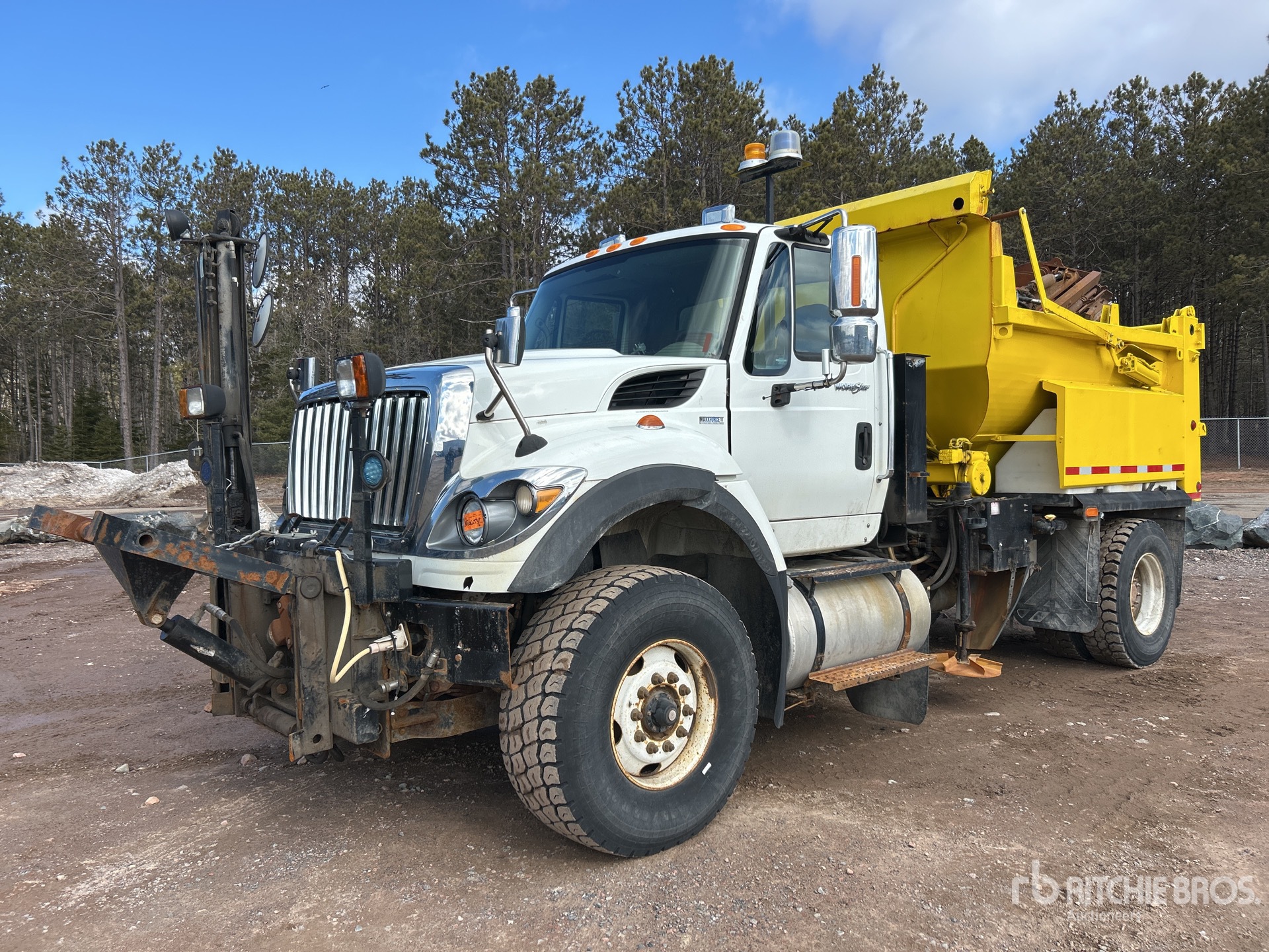 General Appearance with Featured Photo