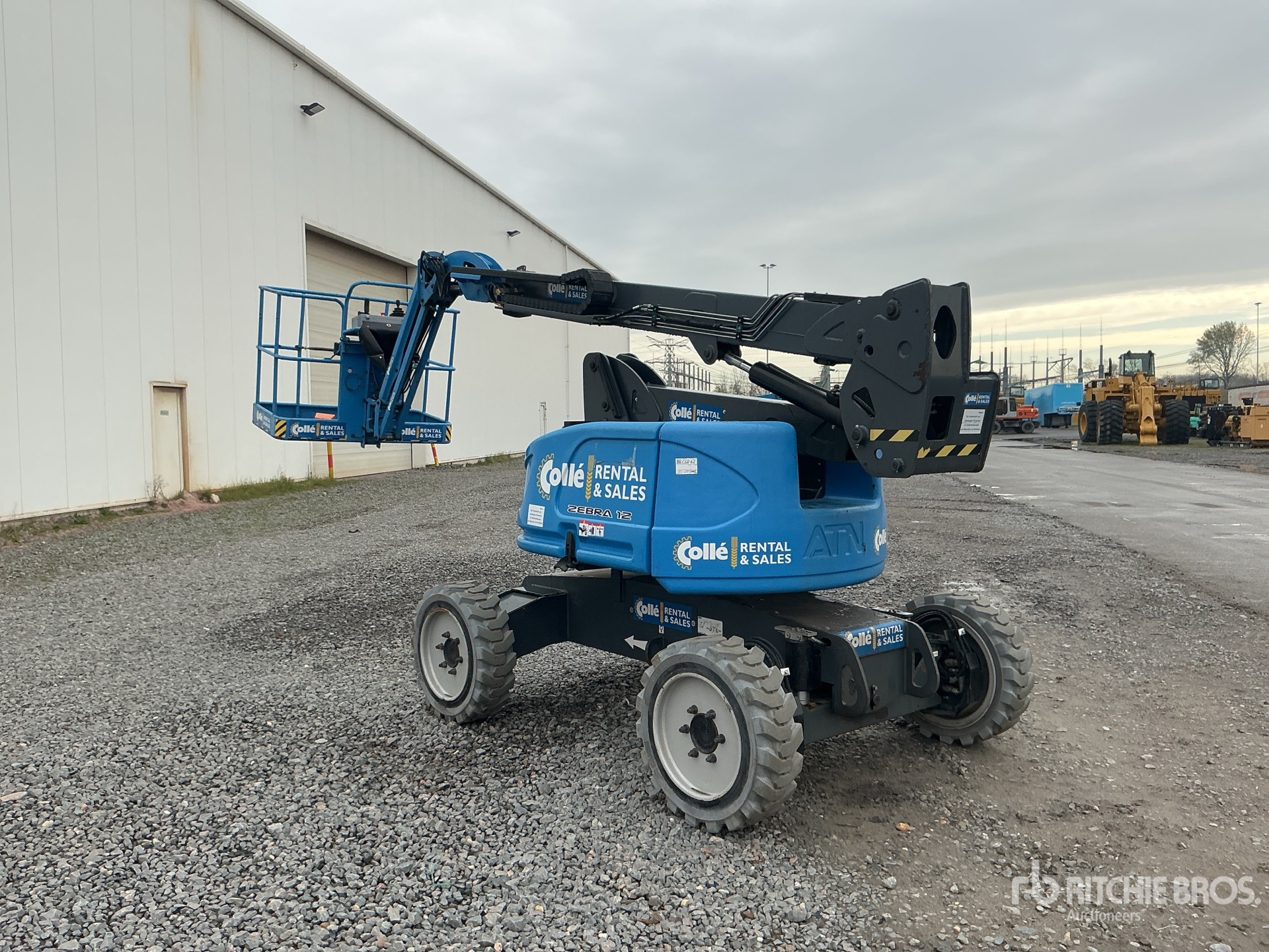 General Appearance with Picture, Right Front Corner