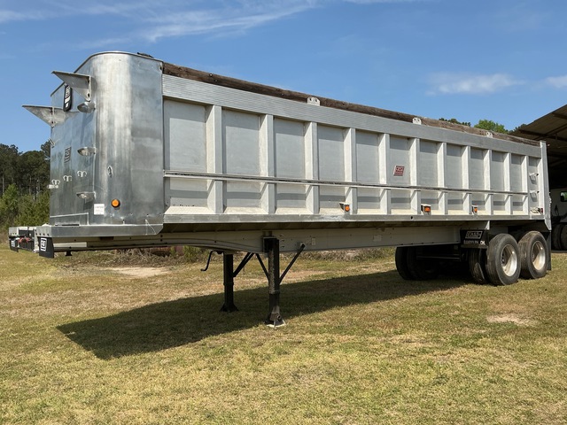 1997 East 32 ft T/A Aluminum End Dump Trailer