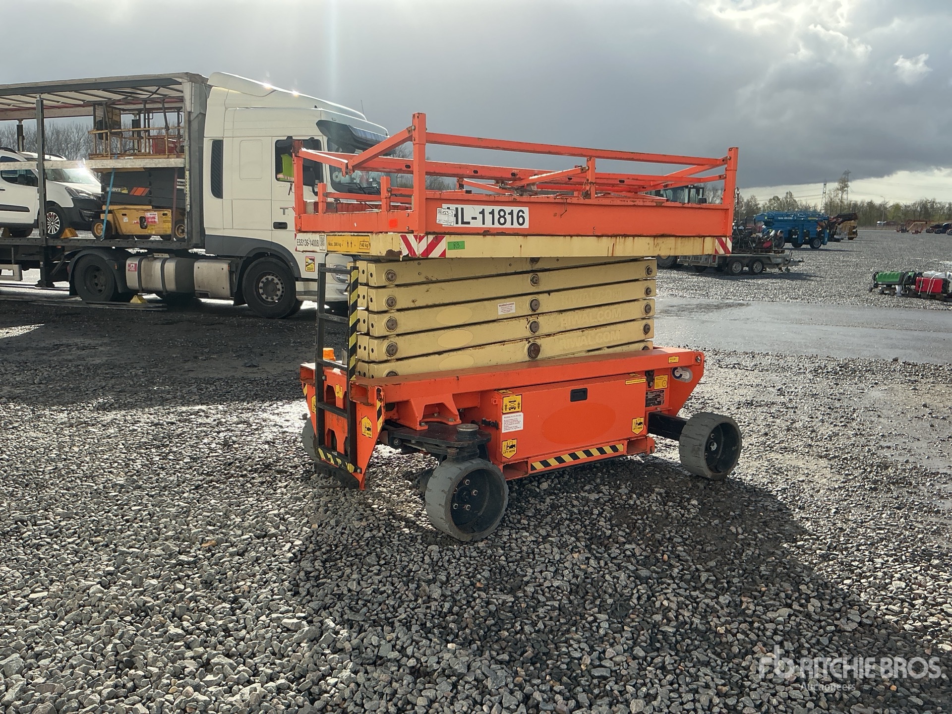 General Appearance with Picture, Left Front Corner