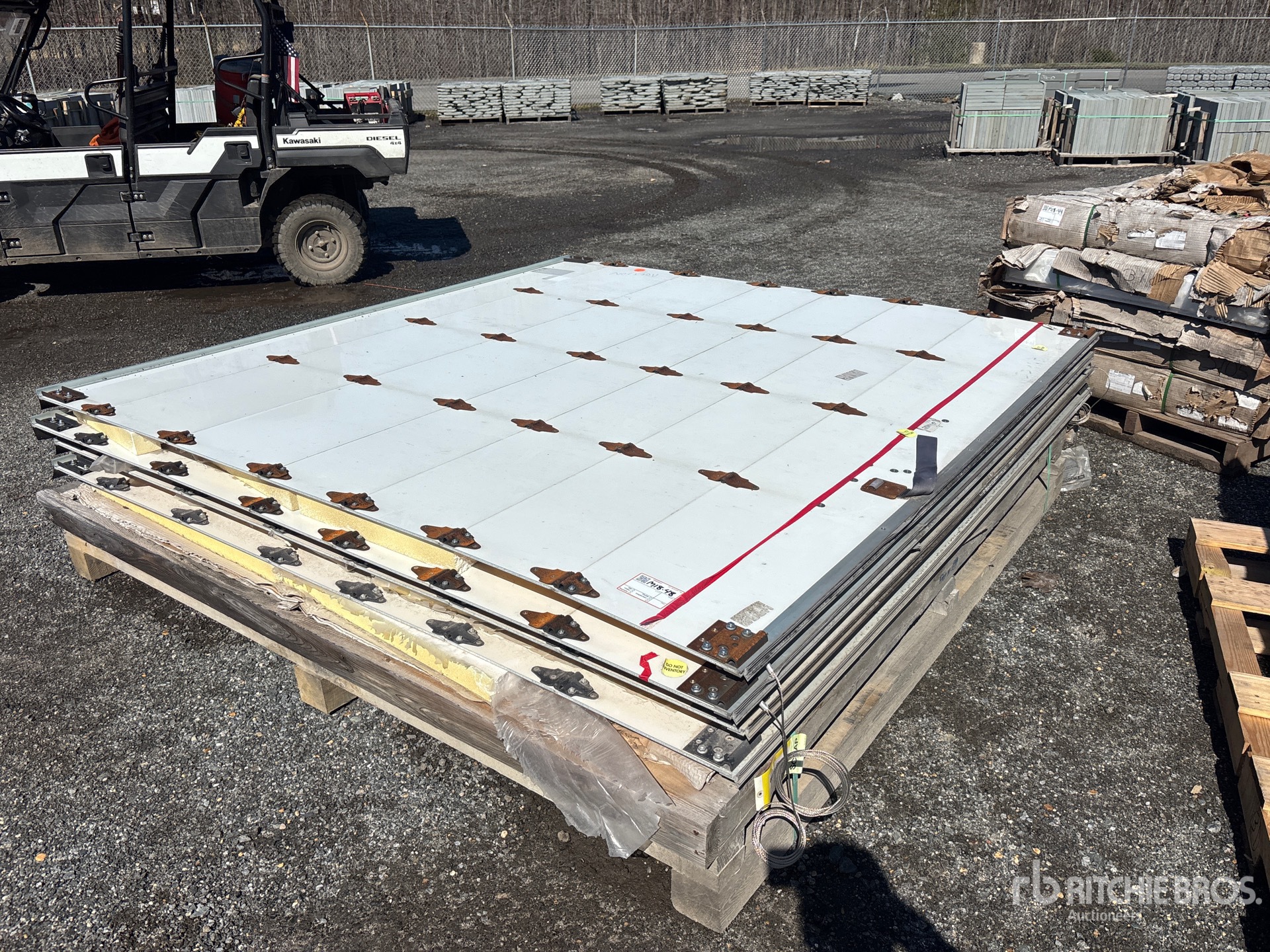 General Appearance with Bild, Ecke hinten links