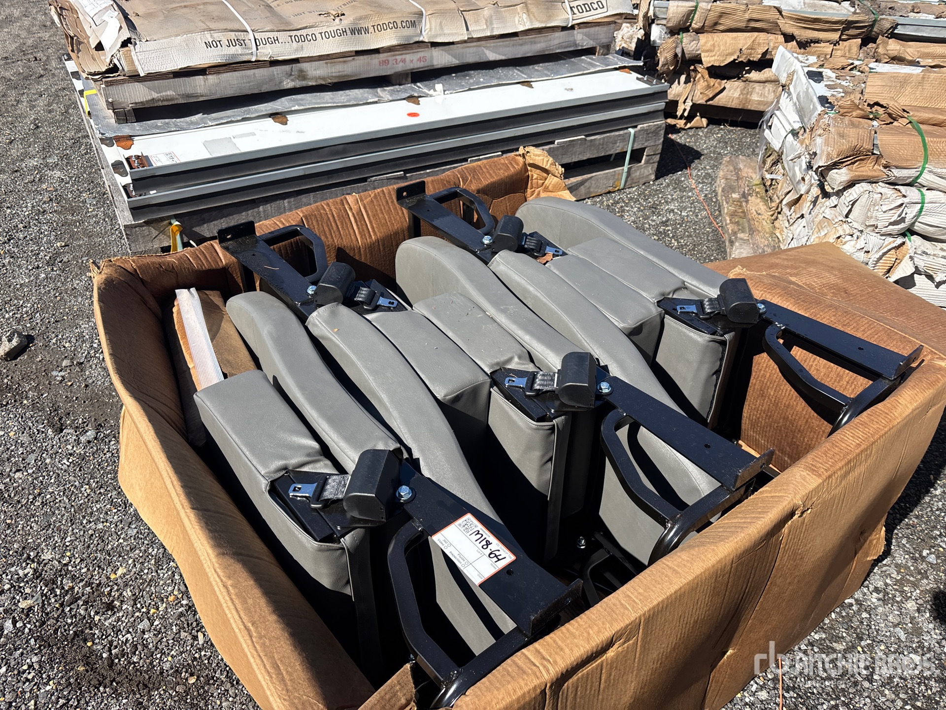 General Appearance with Bild, Ecke hinten links