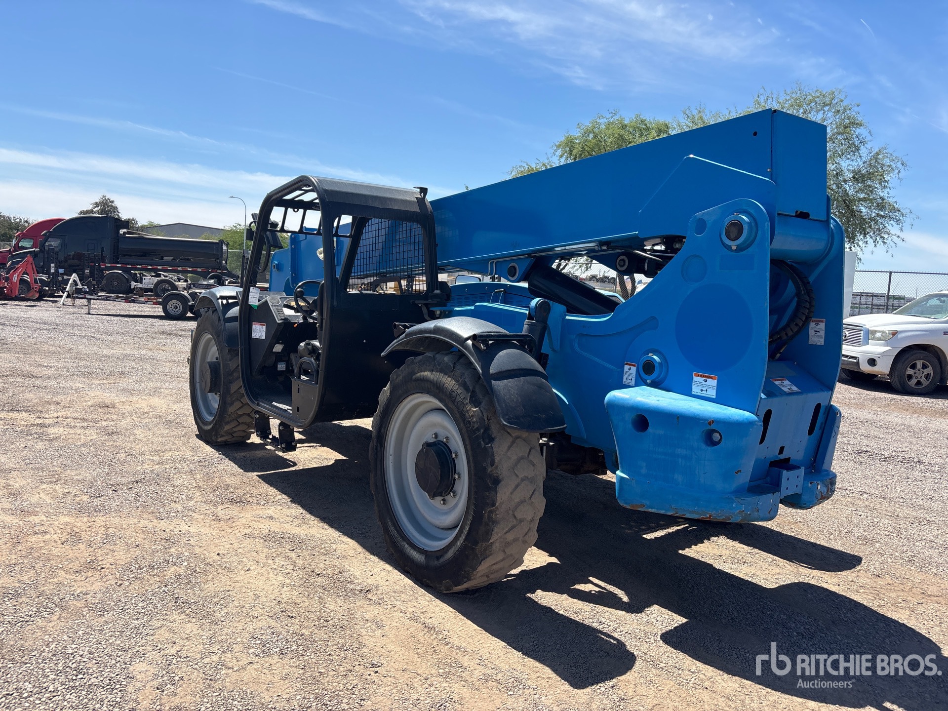 General Appearance with Picture, Left Rear Corner