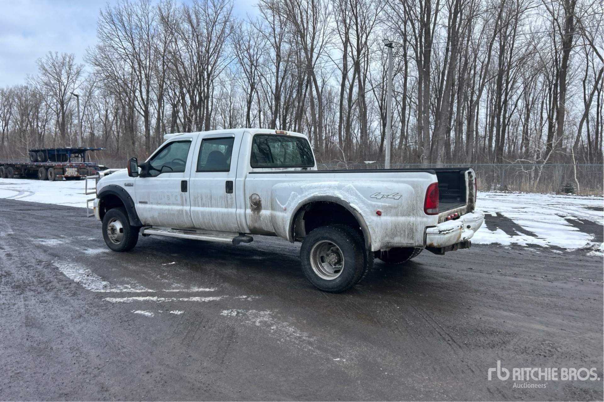 General Appearance with Imagen: esquina trasera izquierda