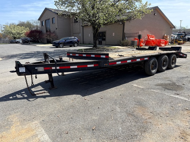 1980 18 ft Tri/A Flatbed Trailer