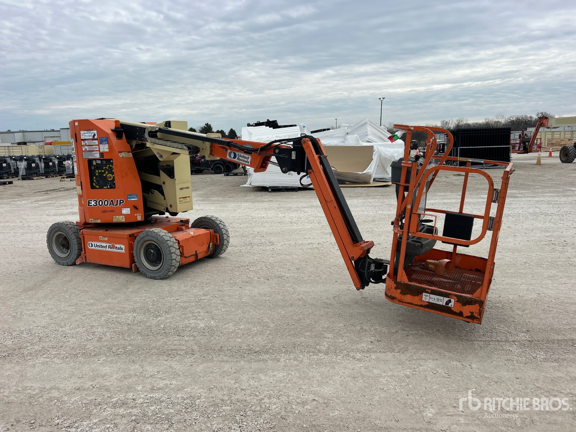 General Appearance with Picture, Right Front Corner