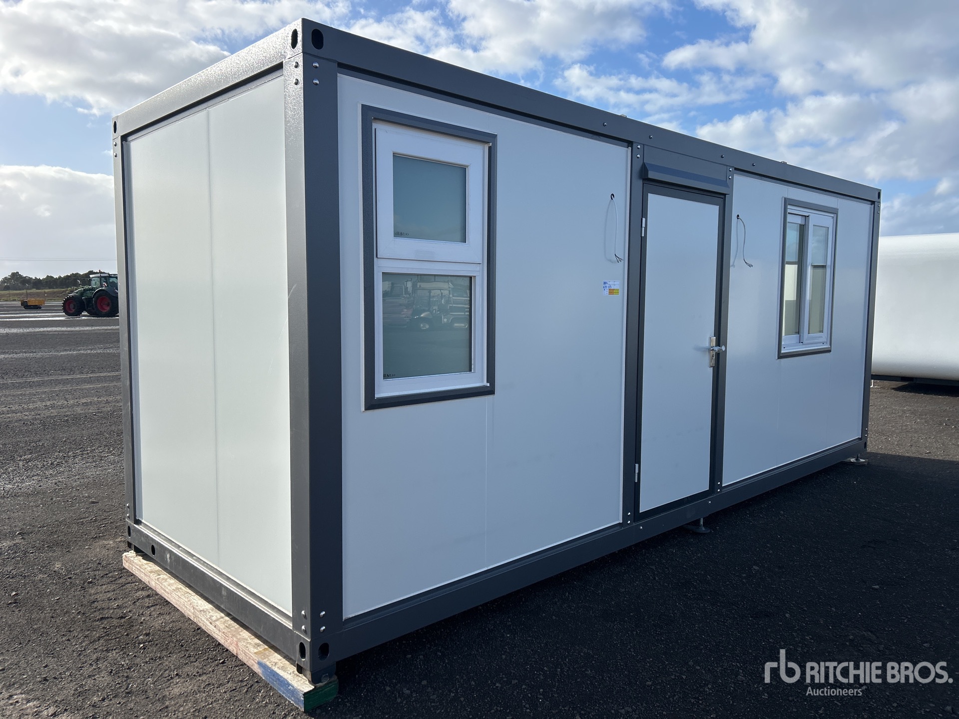 General Appearance with Picture, Right Front Corner