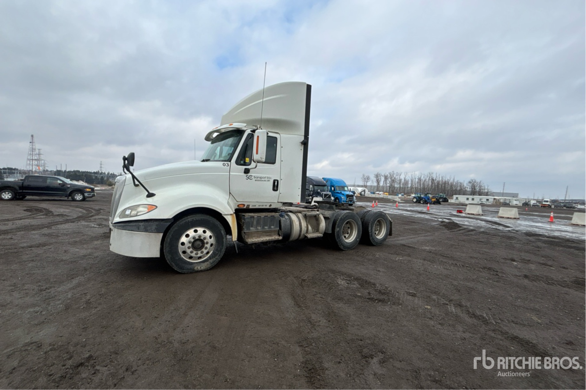 General Appearance with Picture, Left Front Corner