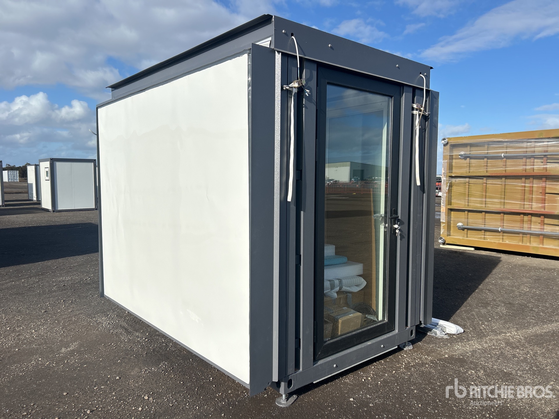 General Appearance with Picture, Right Front Corner