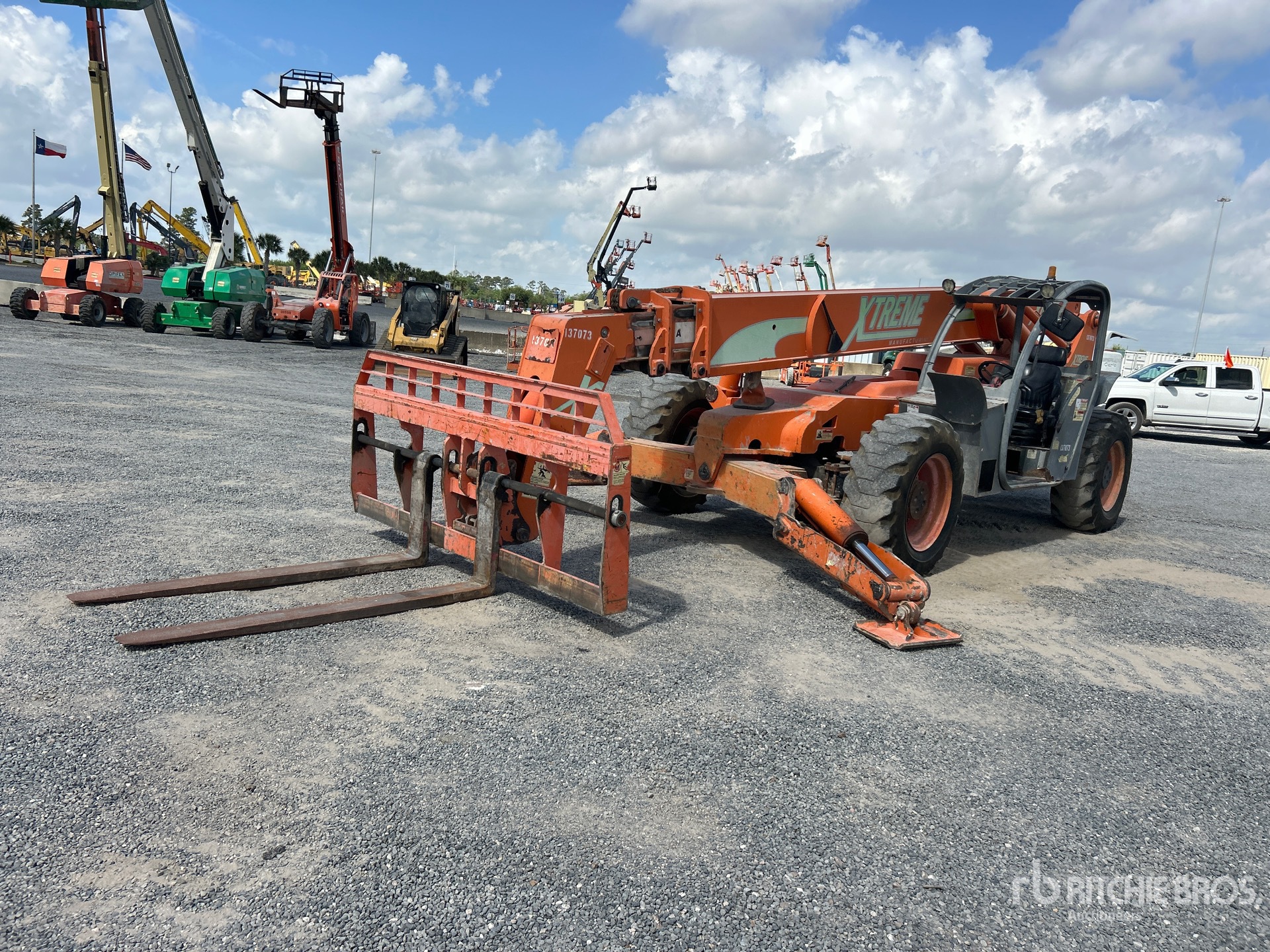 General Appearance with Spin