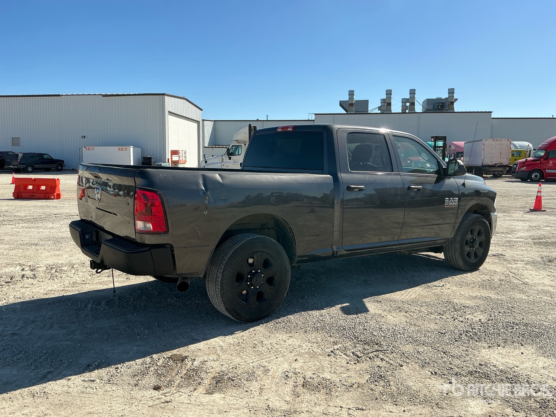 Aspect général with Image, coin arrière droit