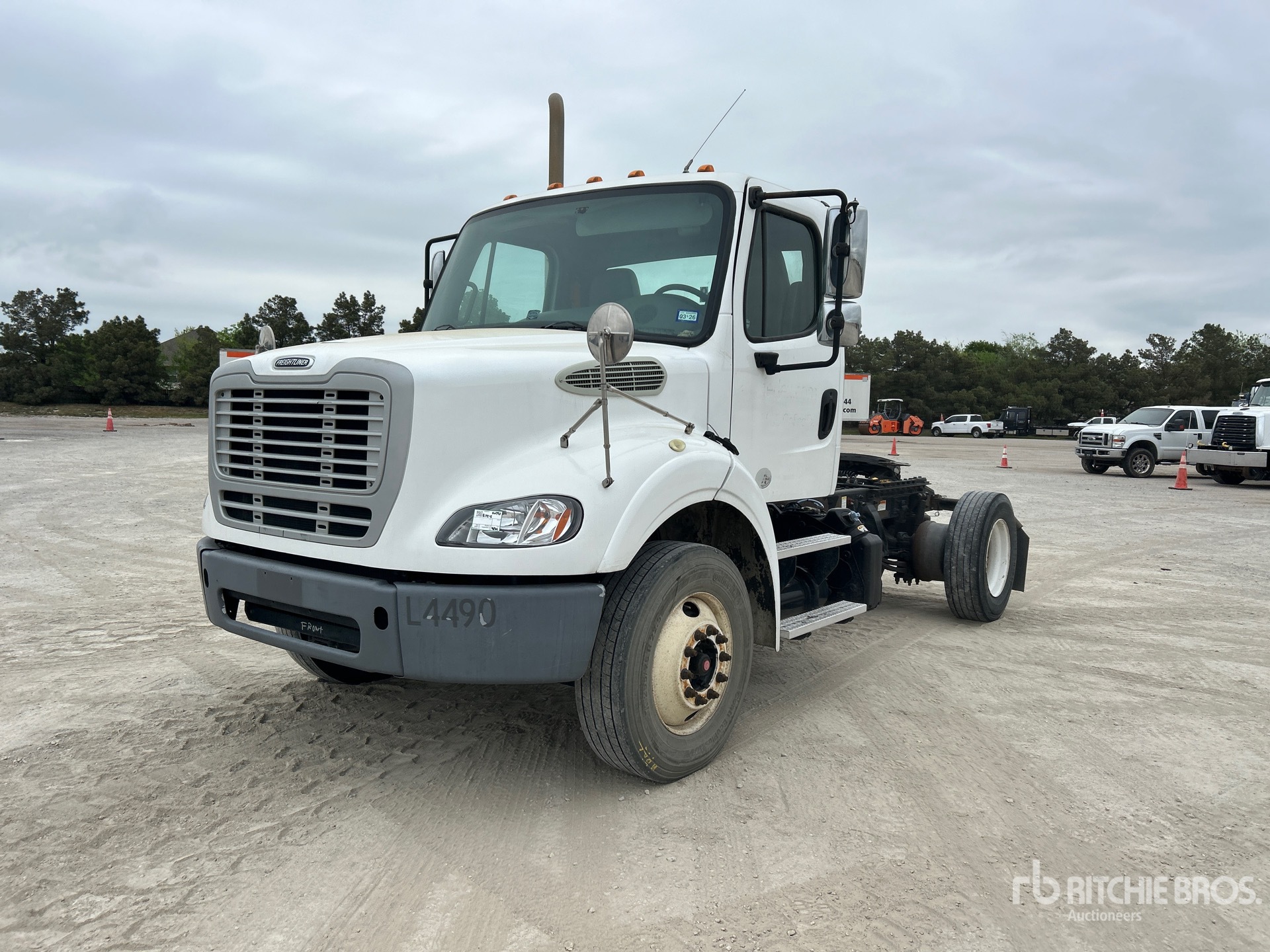 General Appearance with Picture, Left Front Corner