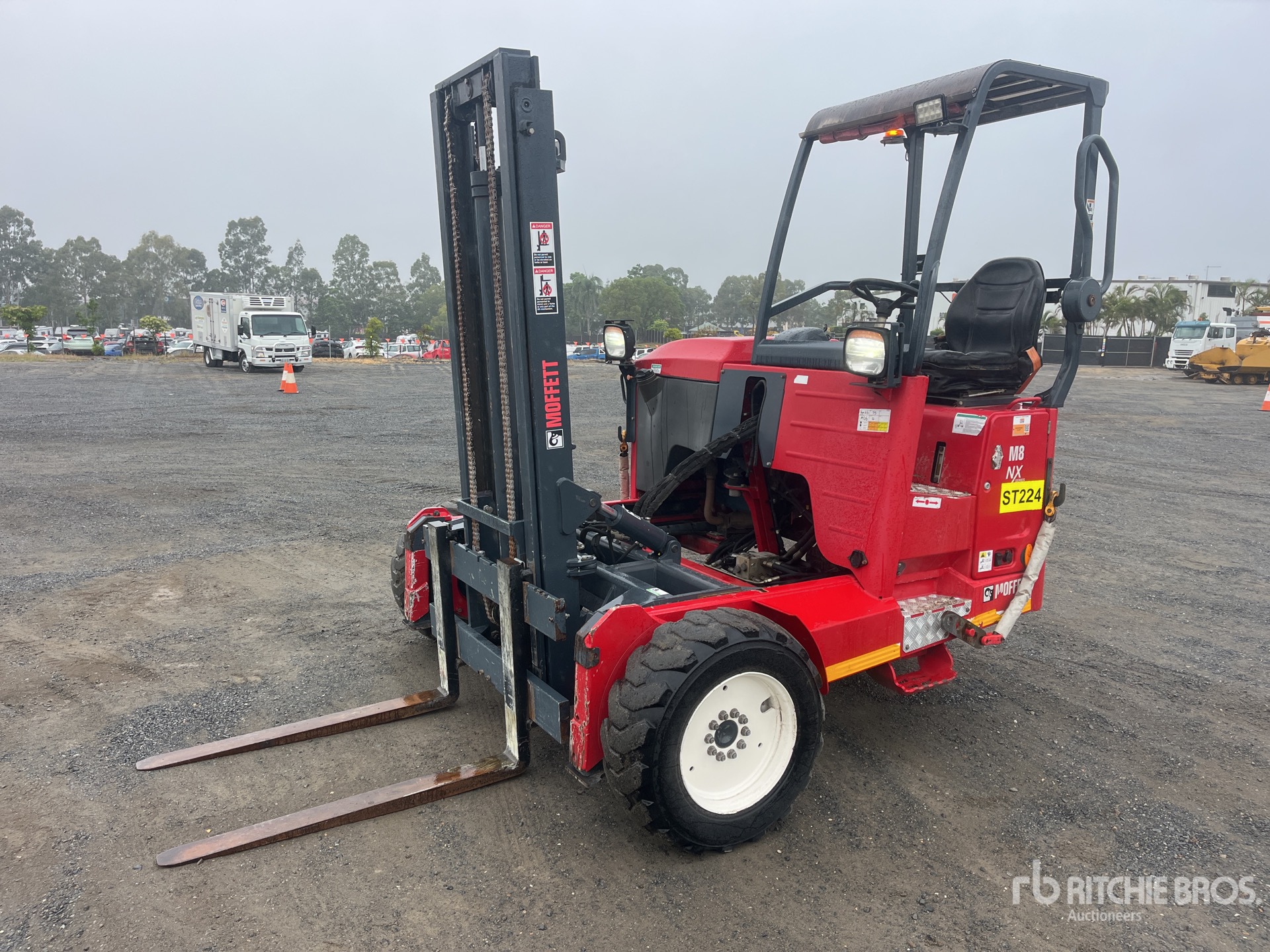 General Appearance with Picture, Left Front Corner