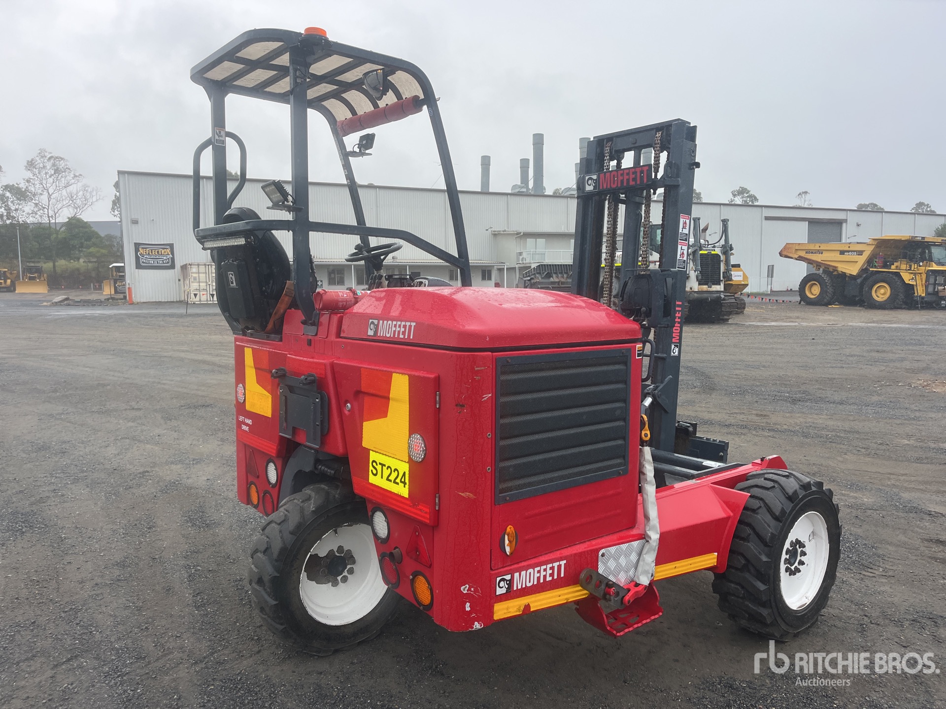 General Appearance with Picture, Right Rear Corner