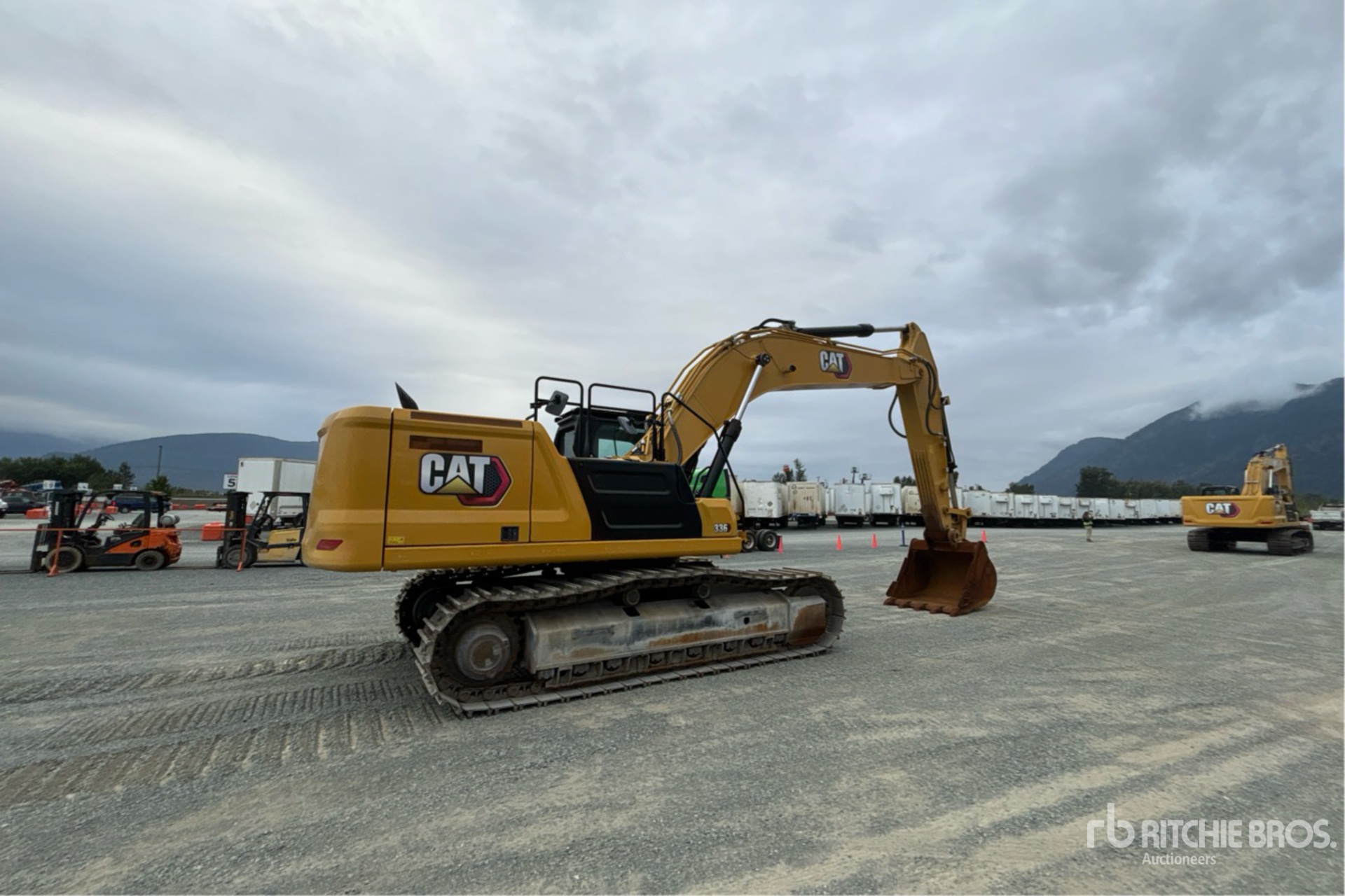 2022 Caterpillar 336