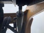 Hydraulics with Bucket Tilt Cylinders