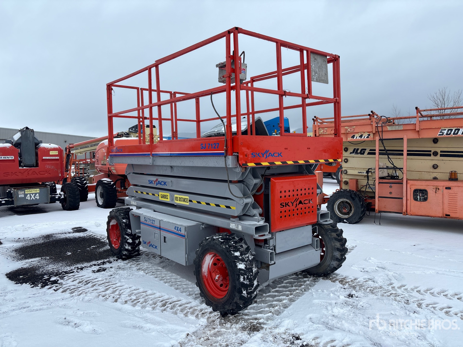 General Appearance with Picture, Right Front Corner