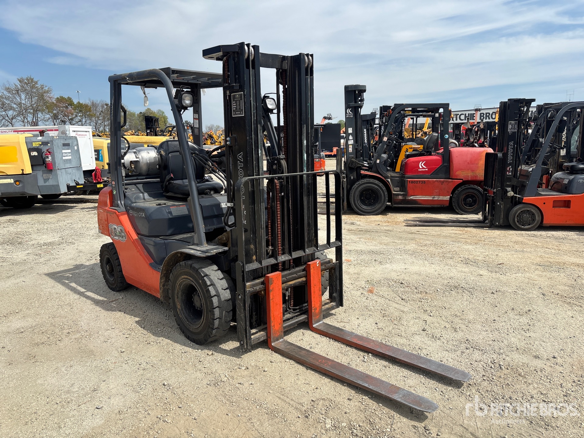 General Appearance with Image, coin avant droit