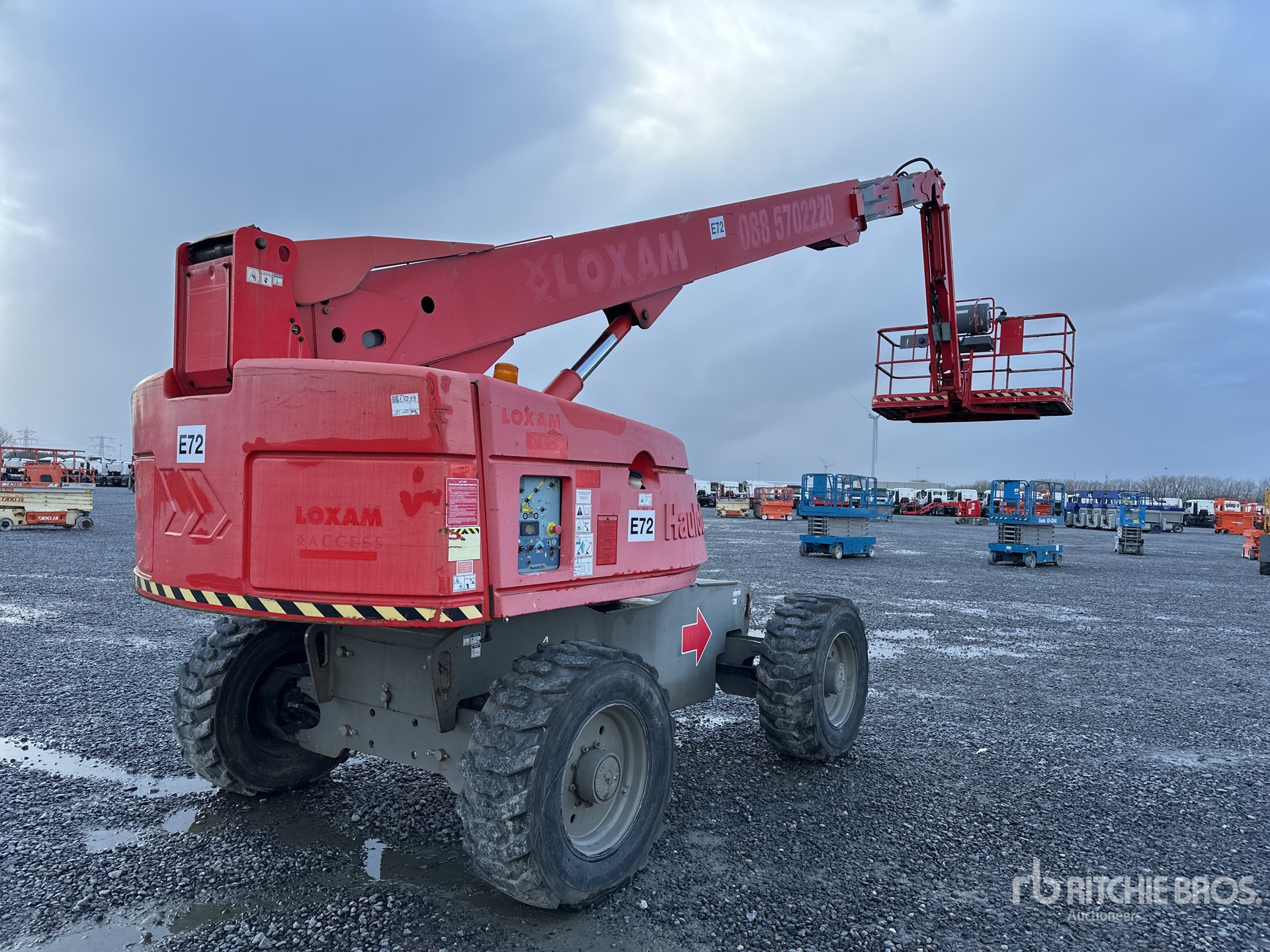 General Appearance with Picture, Left Front Corner