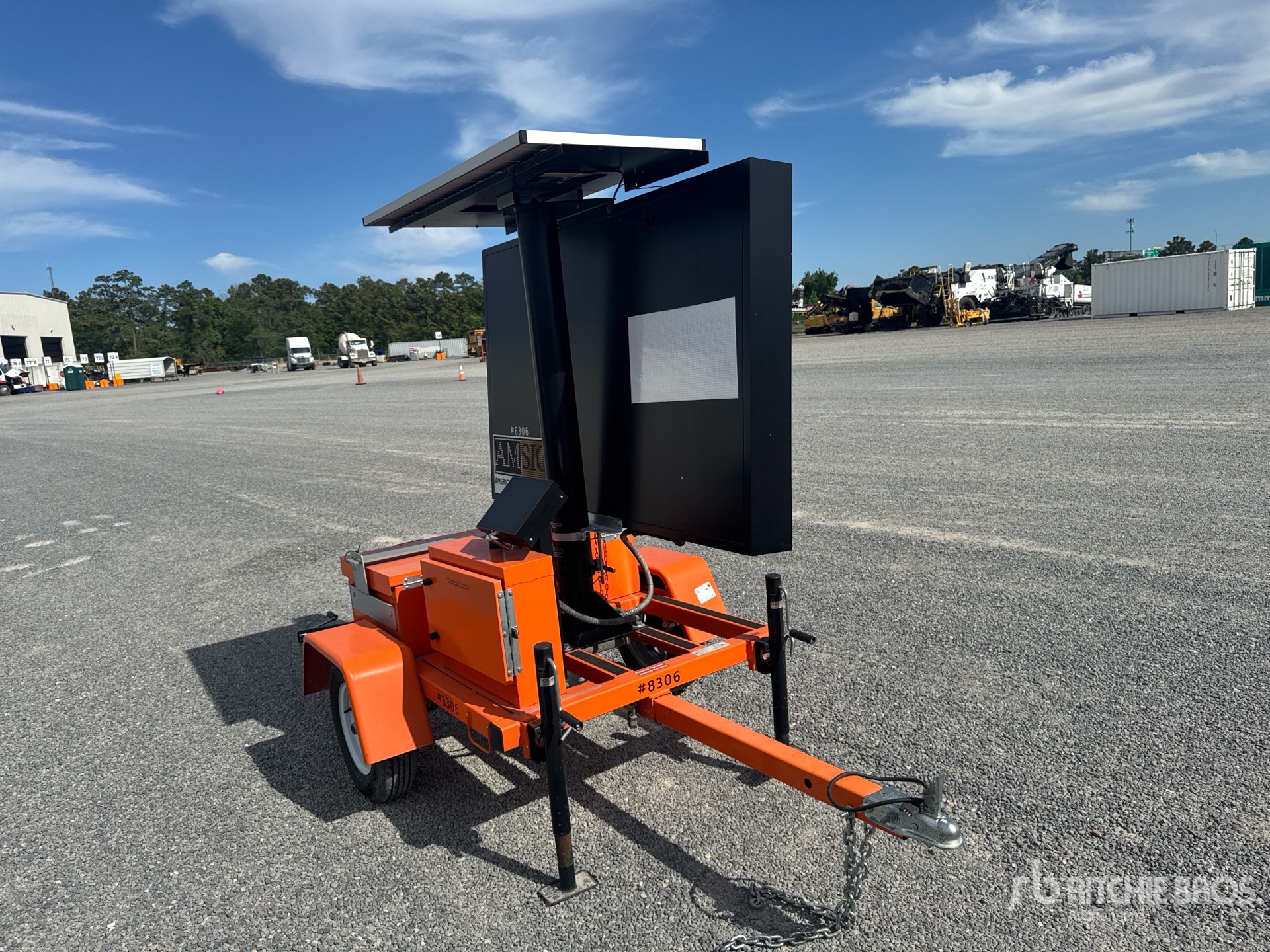 General Appearance with Foto, angolo anteriore destro