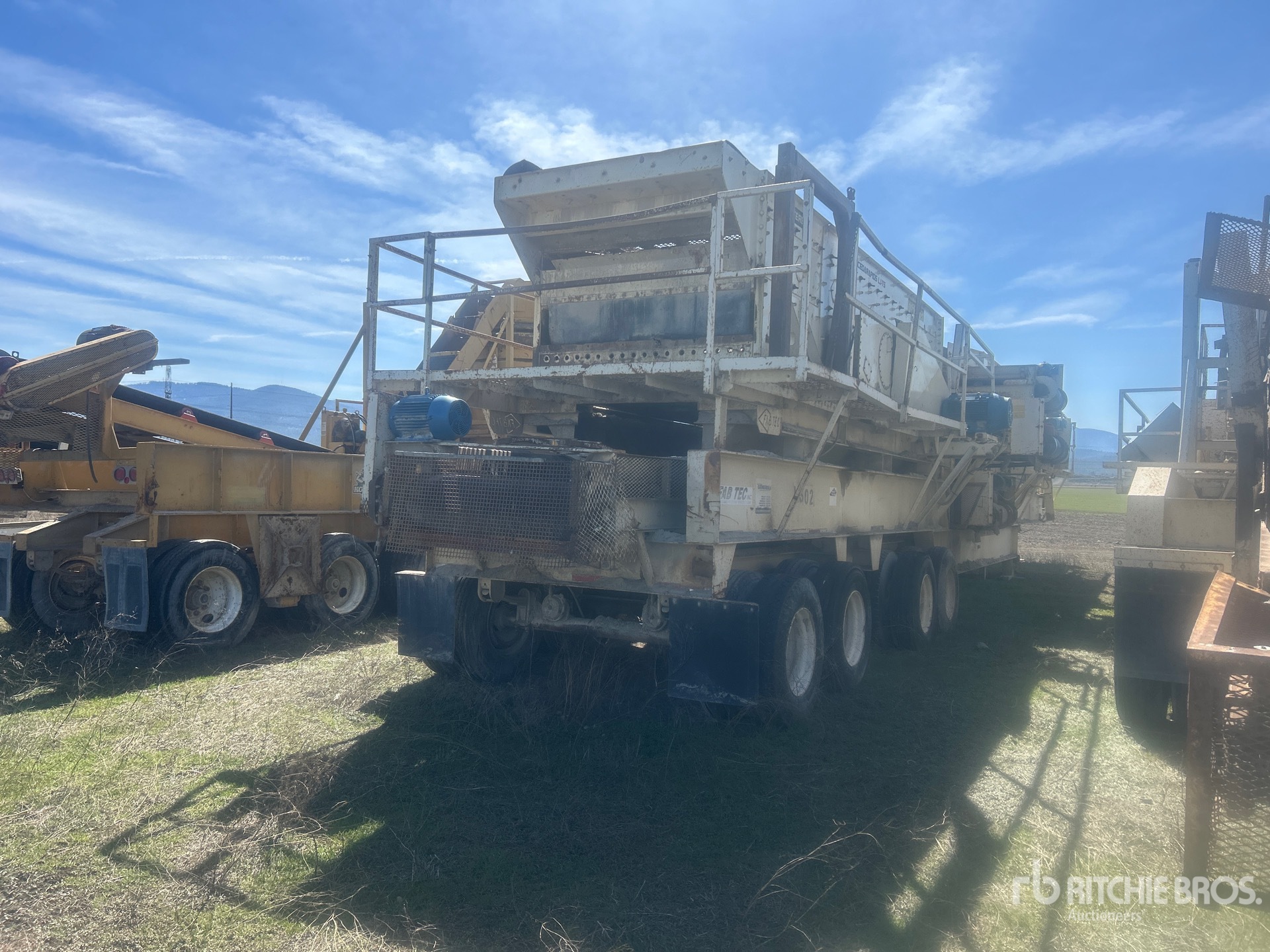 General Appearance with Foto, angolo anteriore sinistro