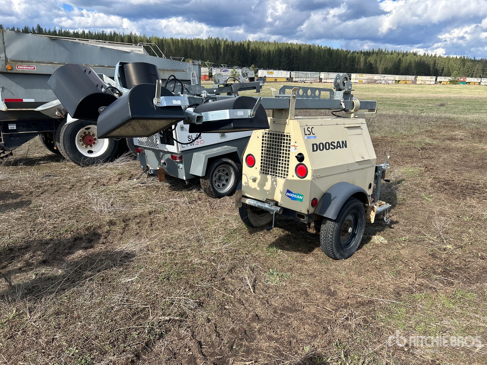 General Appearance with Imagen: esquina trasera derecha