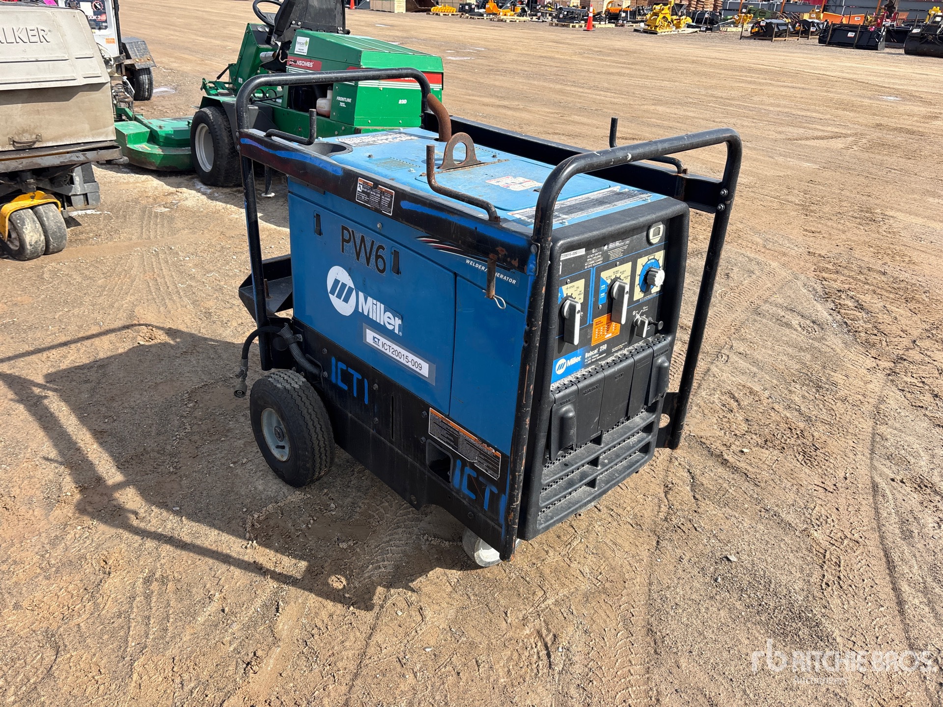 General Appearance with Image, coin avant droit