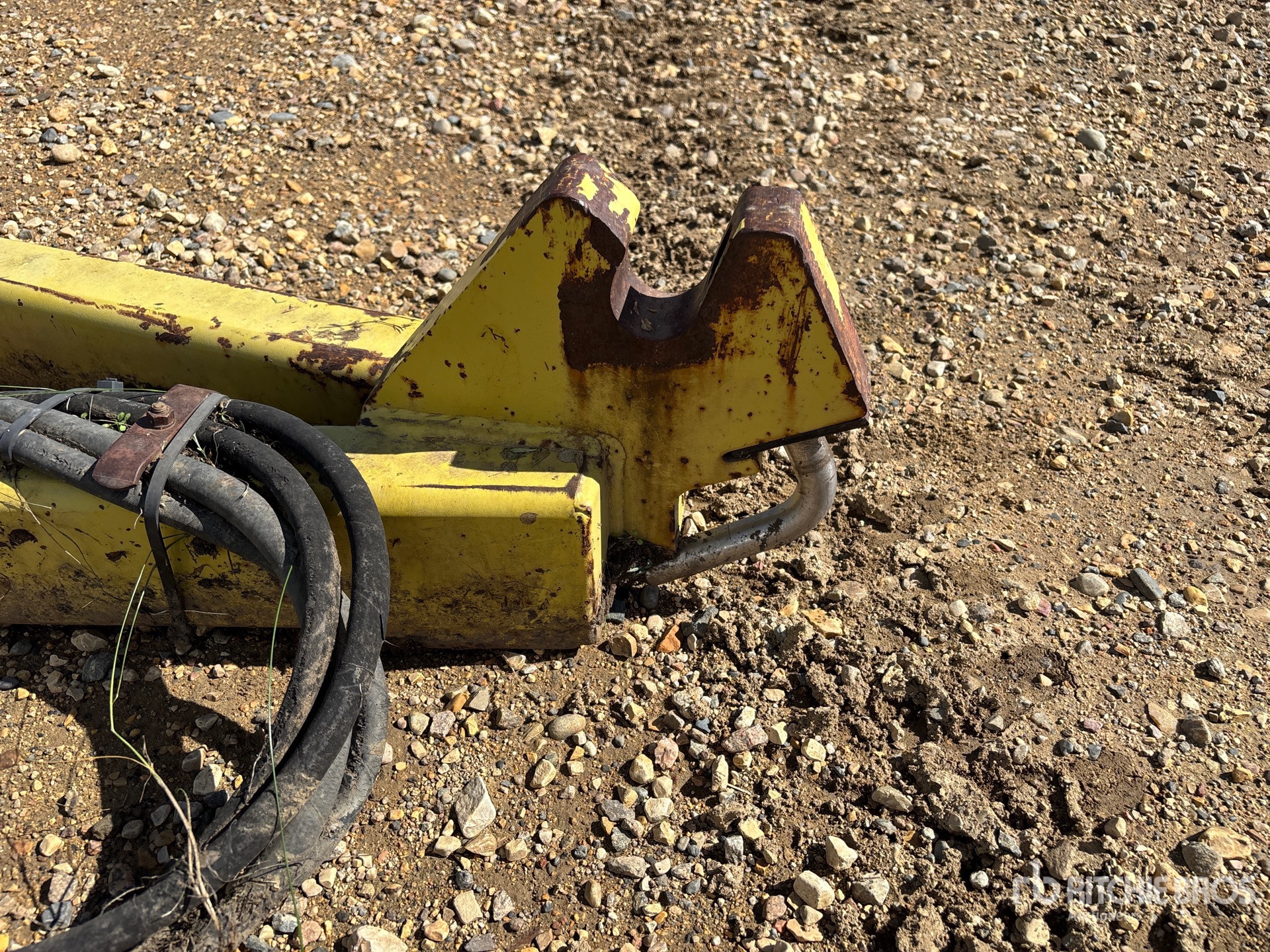 John Deere 144 IN - FITS JOHN DEERE 8400