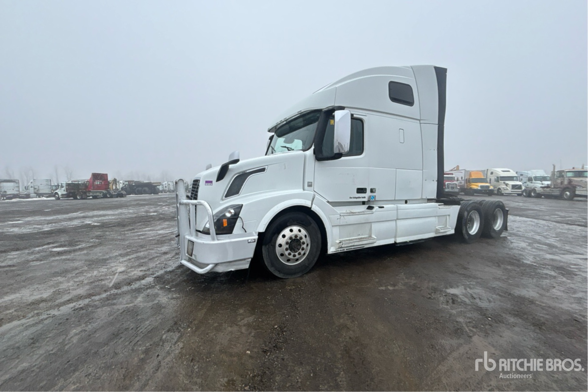 General Appearance with Bild, Ecke vorne links