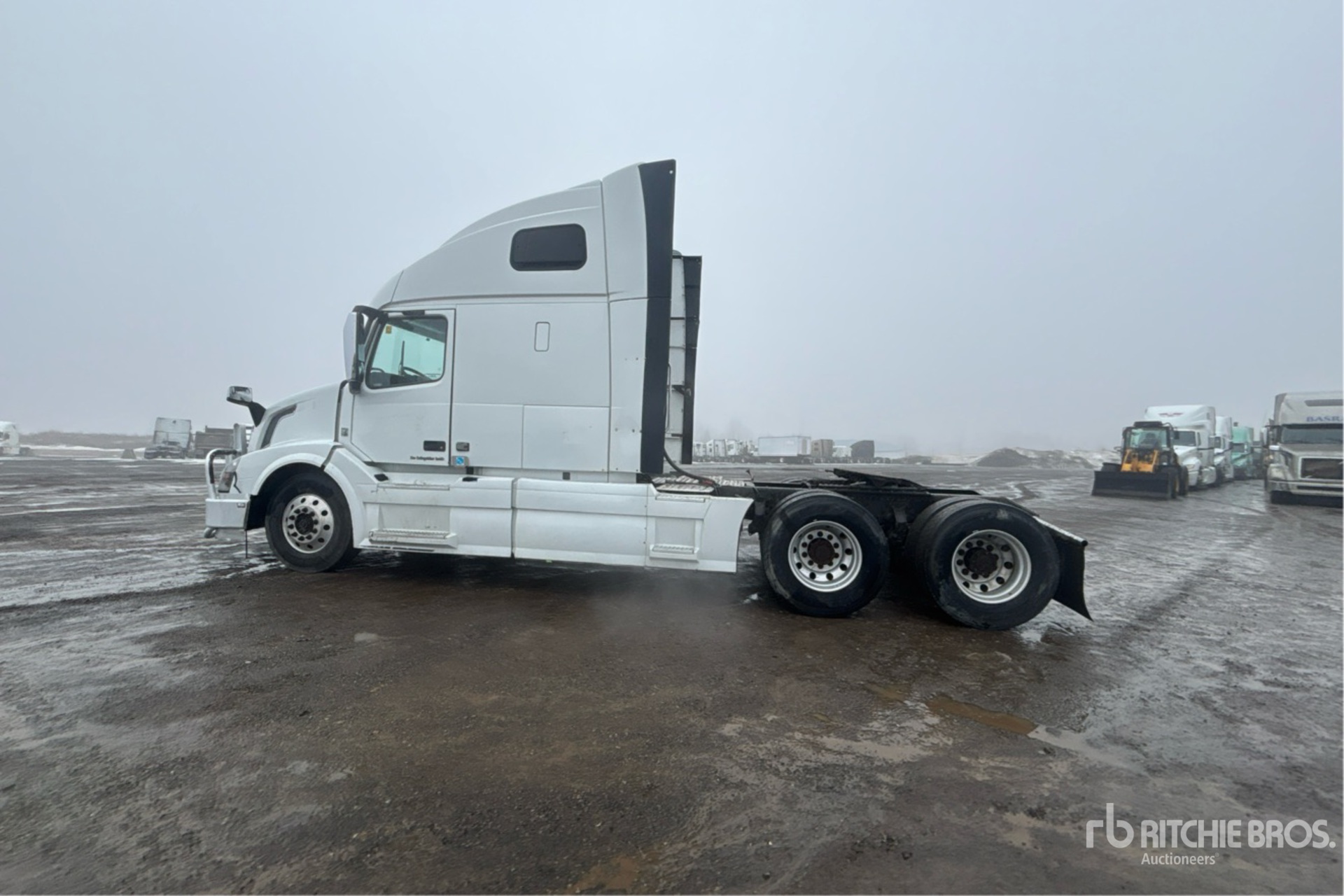 General Appearance with Bild, Ecke hinten links