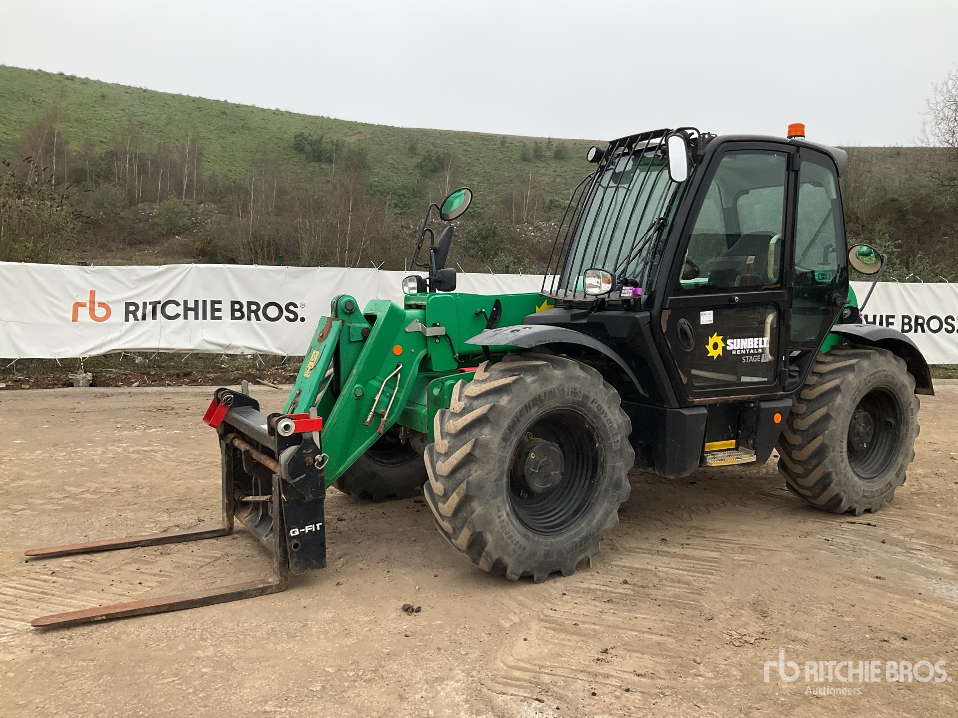 General Appearance with Picture, Left Front Corner