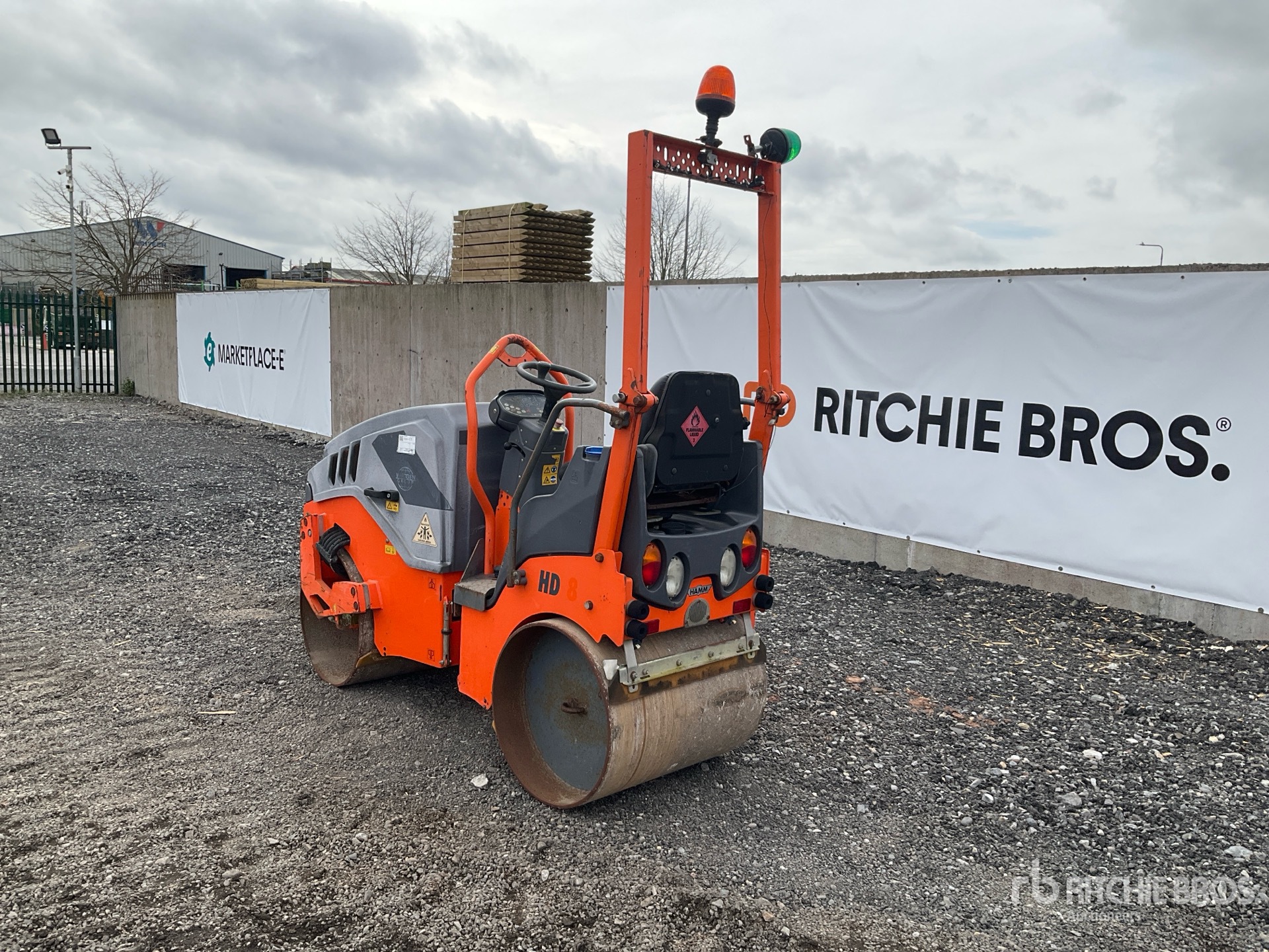 General Appearance with Picture, Left Rear Corner