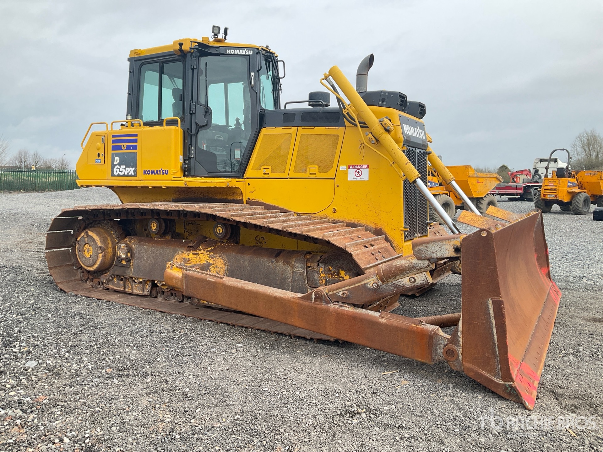 General Appearance with Picture, Right Front Corner