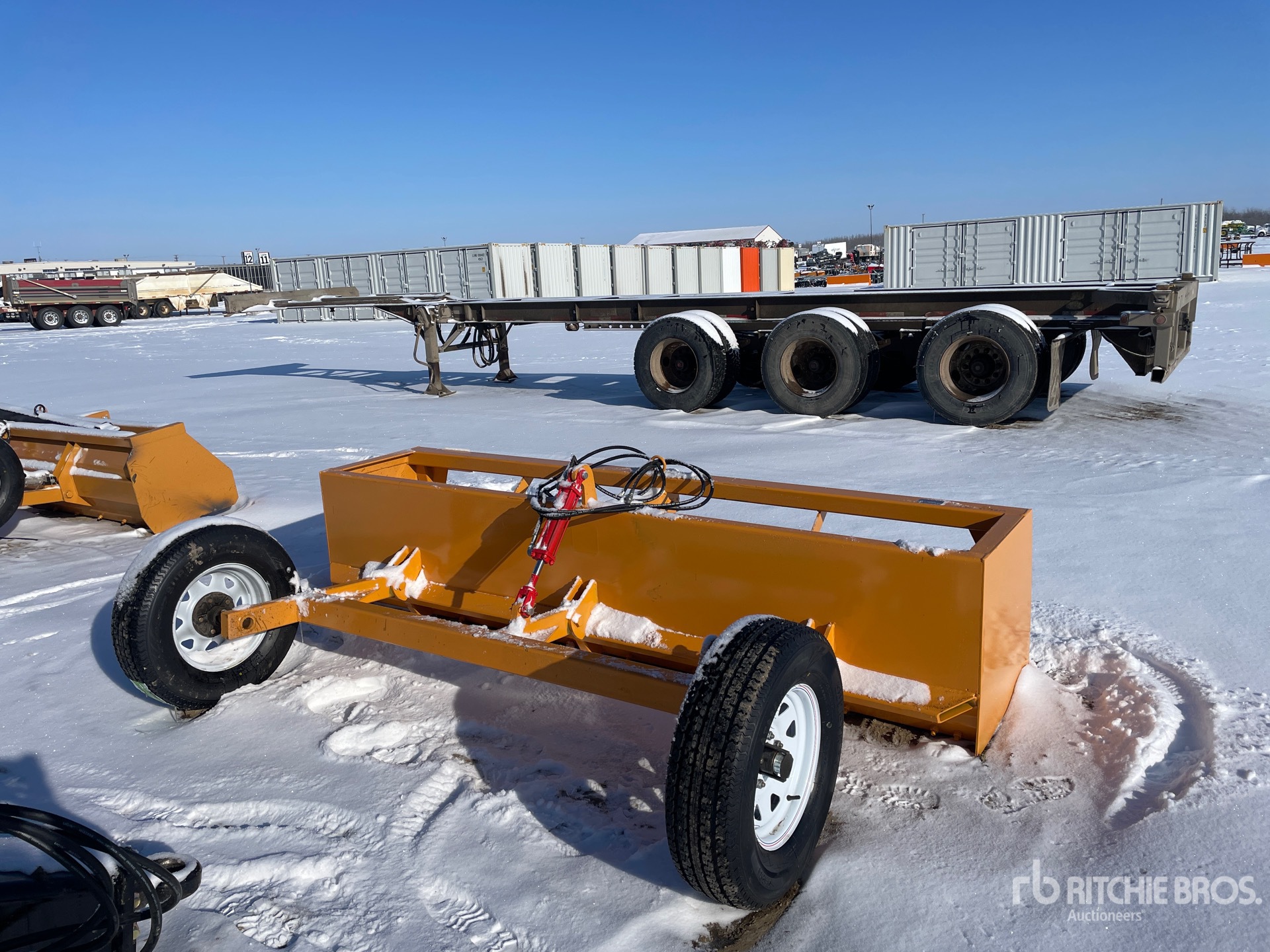 General Appearance with Foto, angolo anteriore sinistro