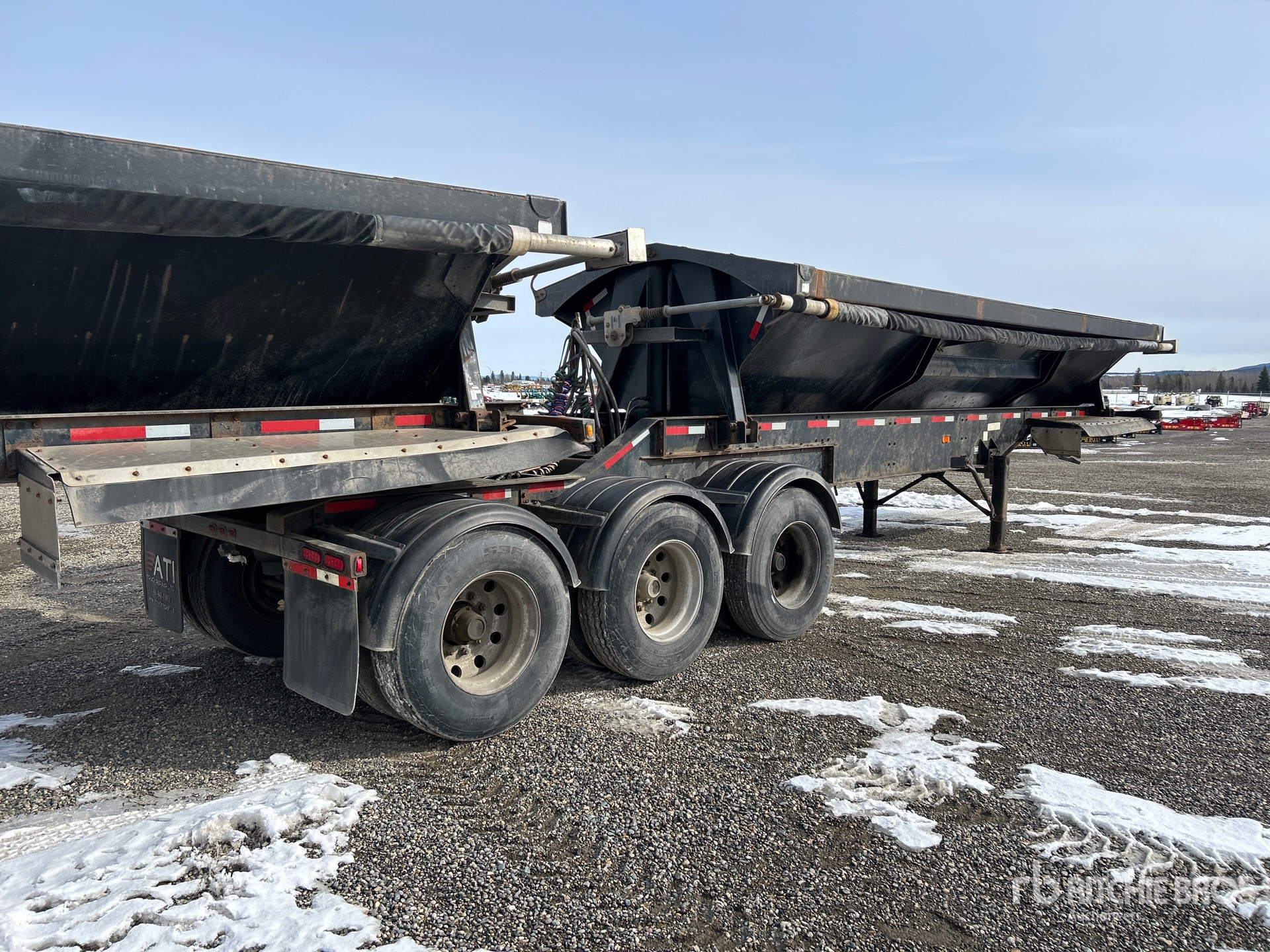 General Appearance with Image, coin arrière droit