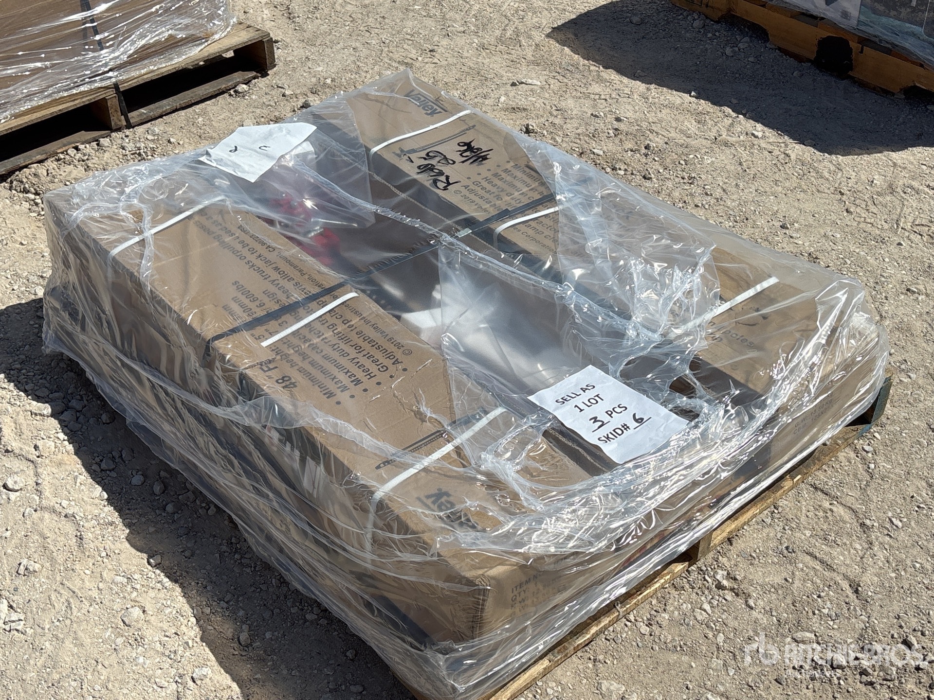 General Appearance with Image, coin avant droit