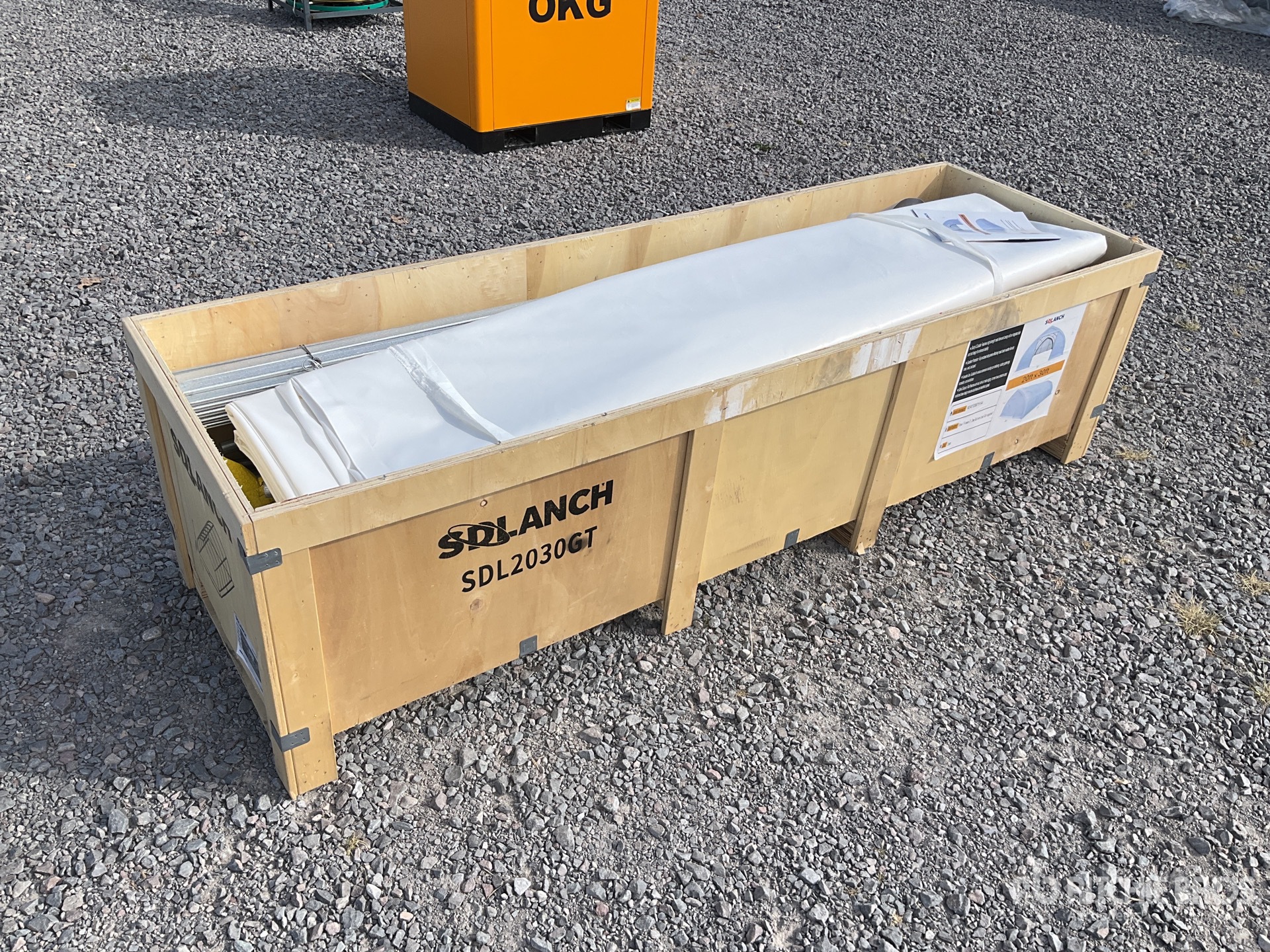 General Appearance with Foto, angolo anteriore sinistro