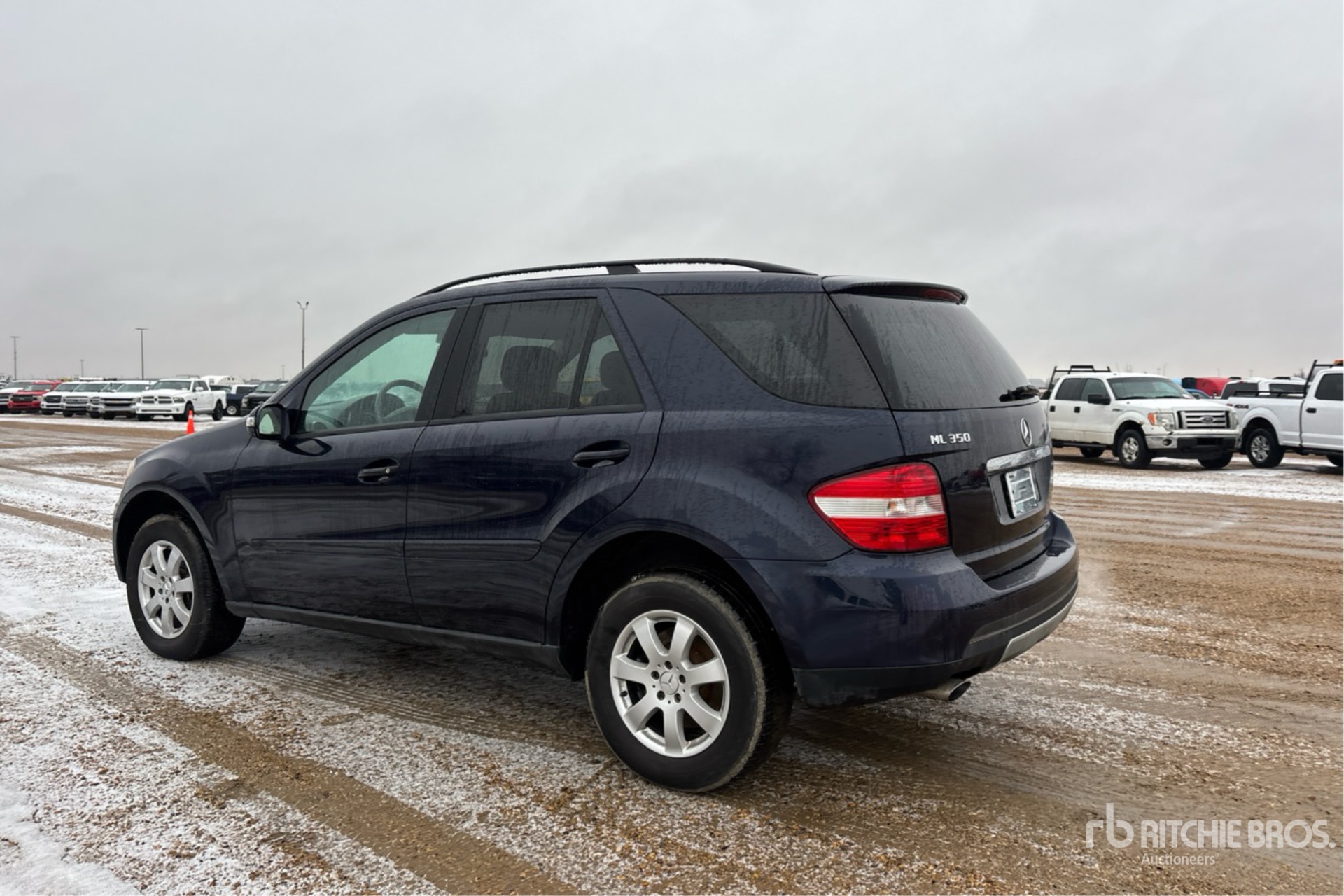 General Appearance with Imagen: esquina trasera izquierda