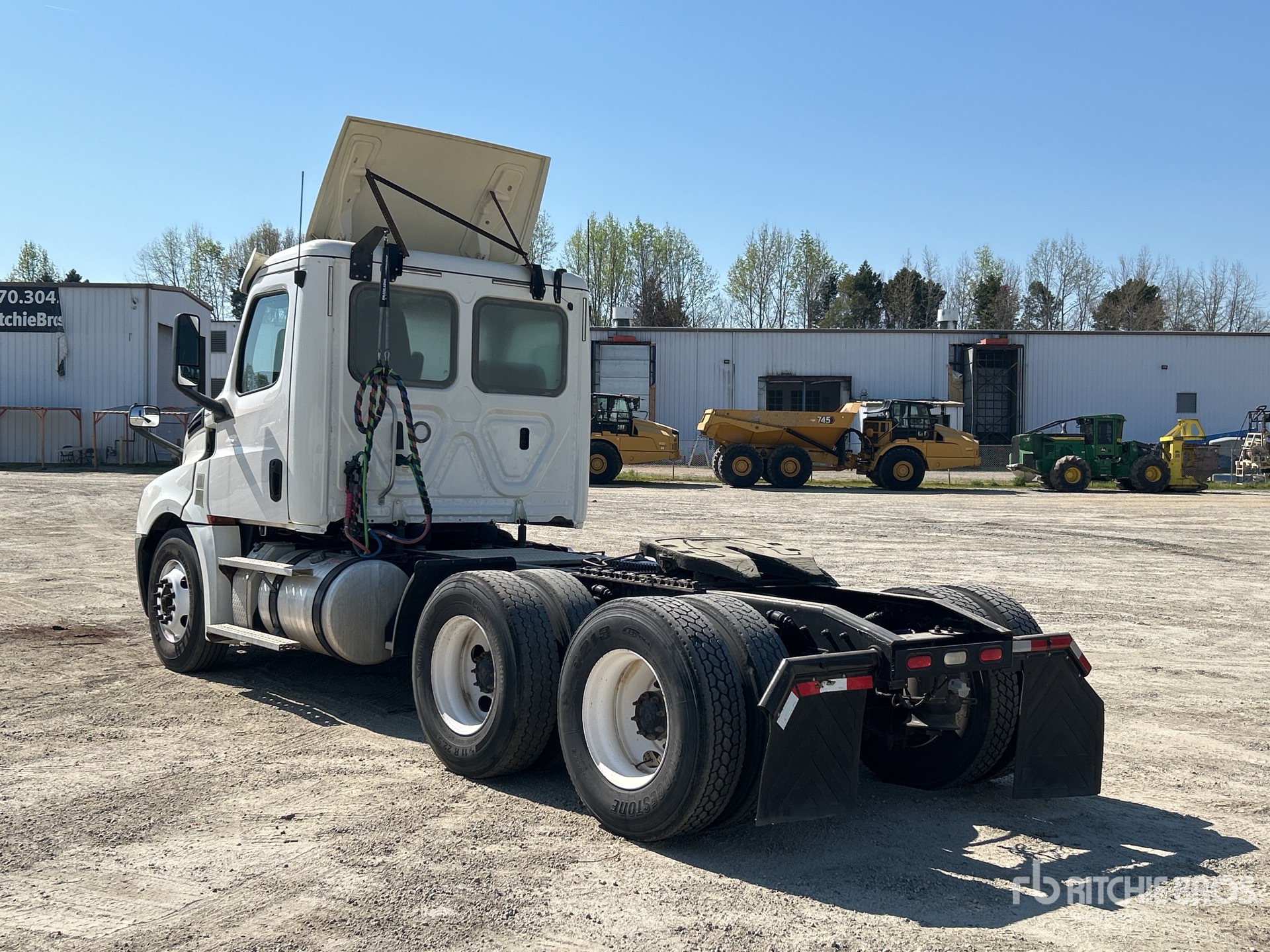 General Appearance with Imagen: esquina trasera izquierda