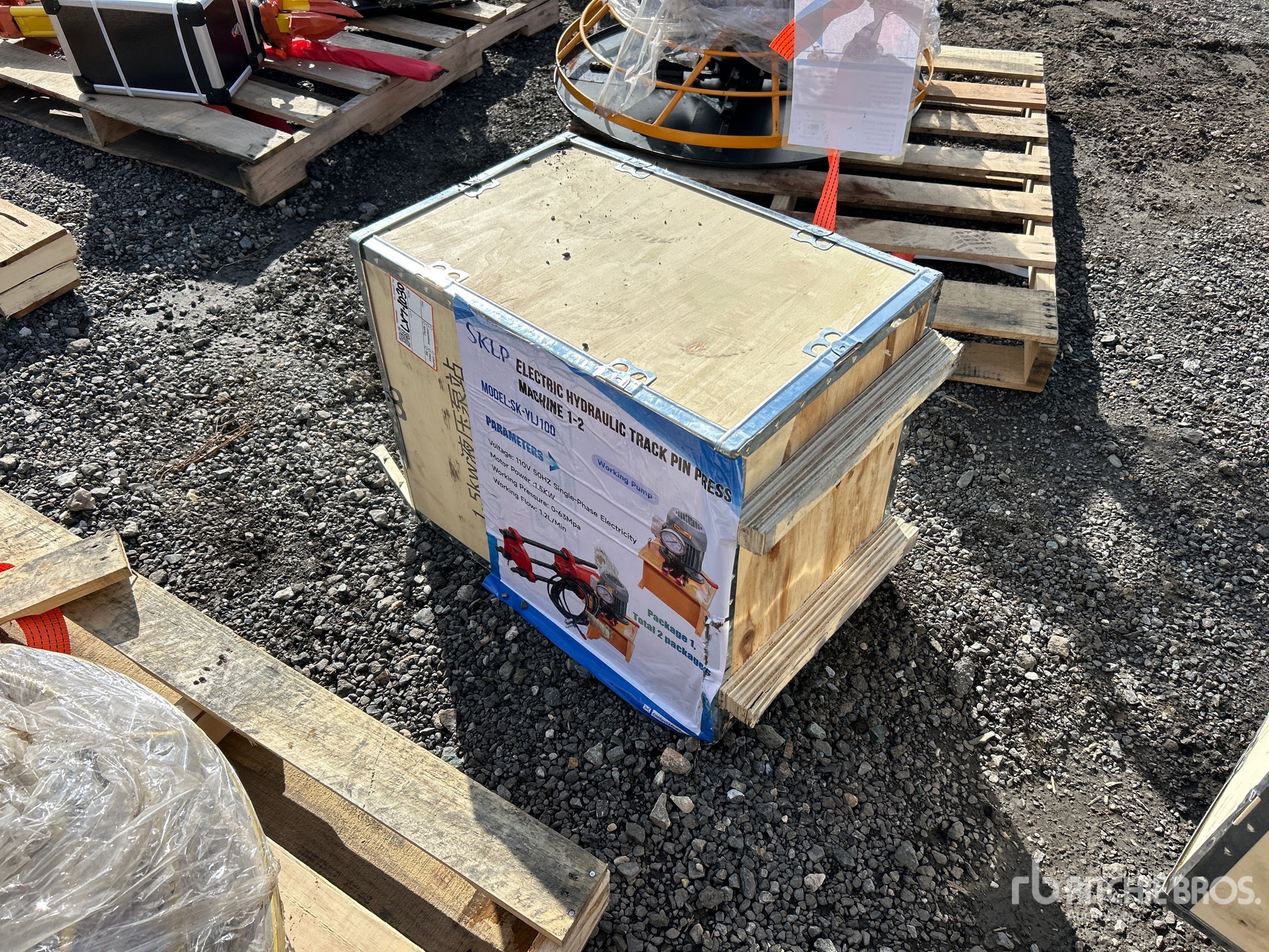 General Appearance with Foto, angolo anteriore sinistro