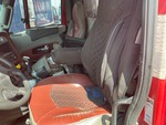 Cab with Sedili/braccioli