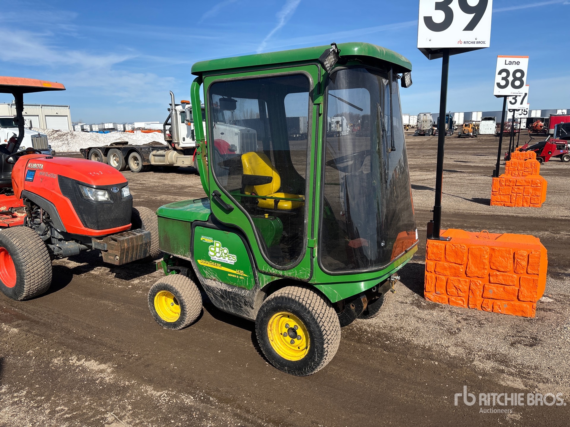 General Appearance with Image, coin avant droit