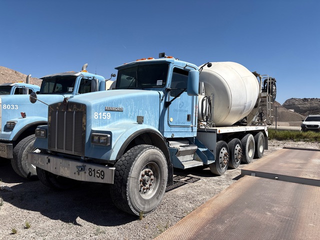 2002 Kenworth W900B 12x4 Mixer Truck (Inoperable)