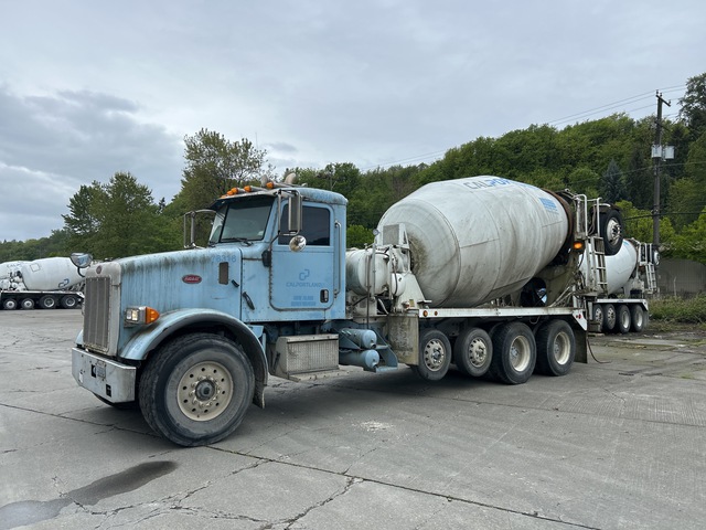 2007 Peterbilt 357 12x4 Mixer Truck