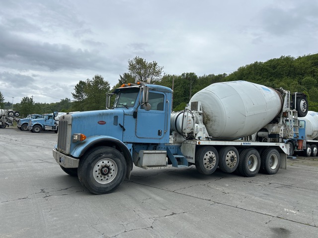 2007 Peterbilt 357 12x4 Mixer Truck